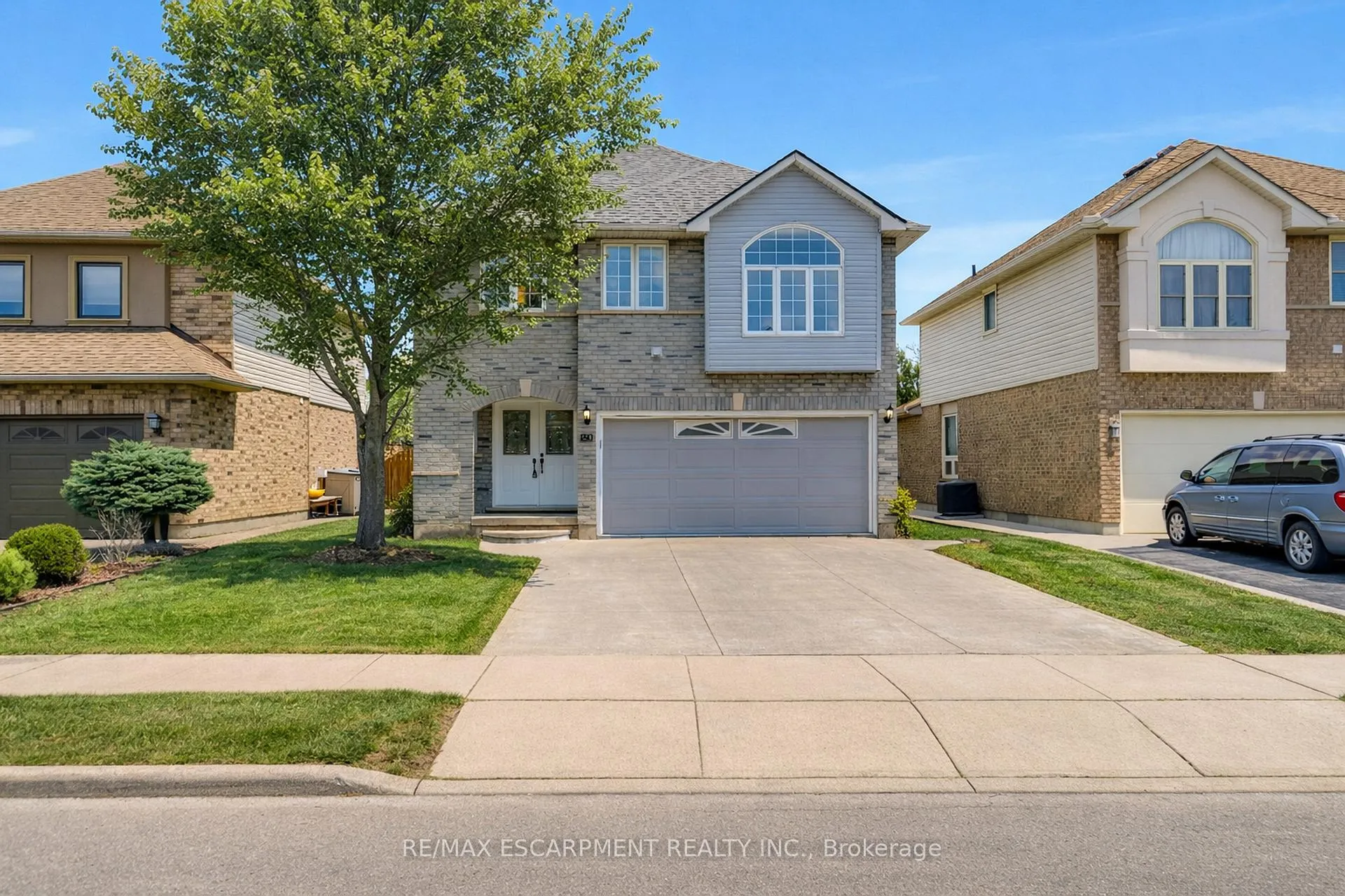 Photo 2 of 180 Fano Drive, Hamilton, Butler — HOMEH