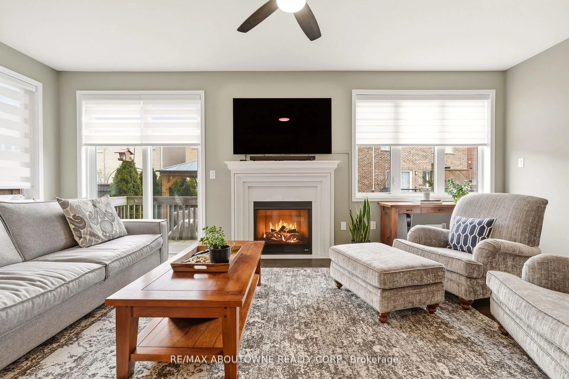 Photo 17 of 130 Stillwater Crescent, Hamilton, Waterdown — HOMEH