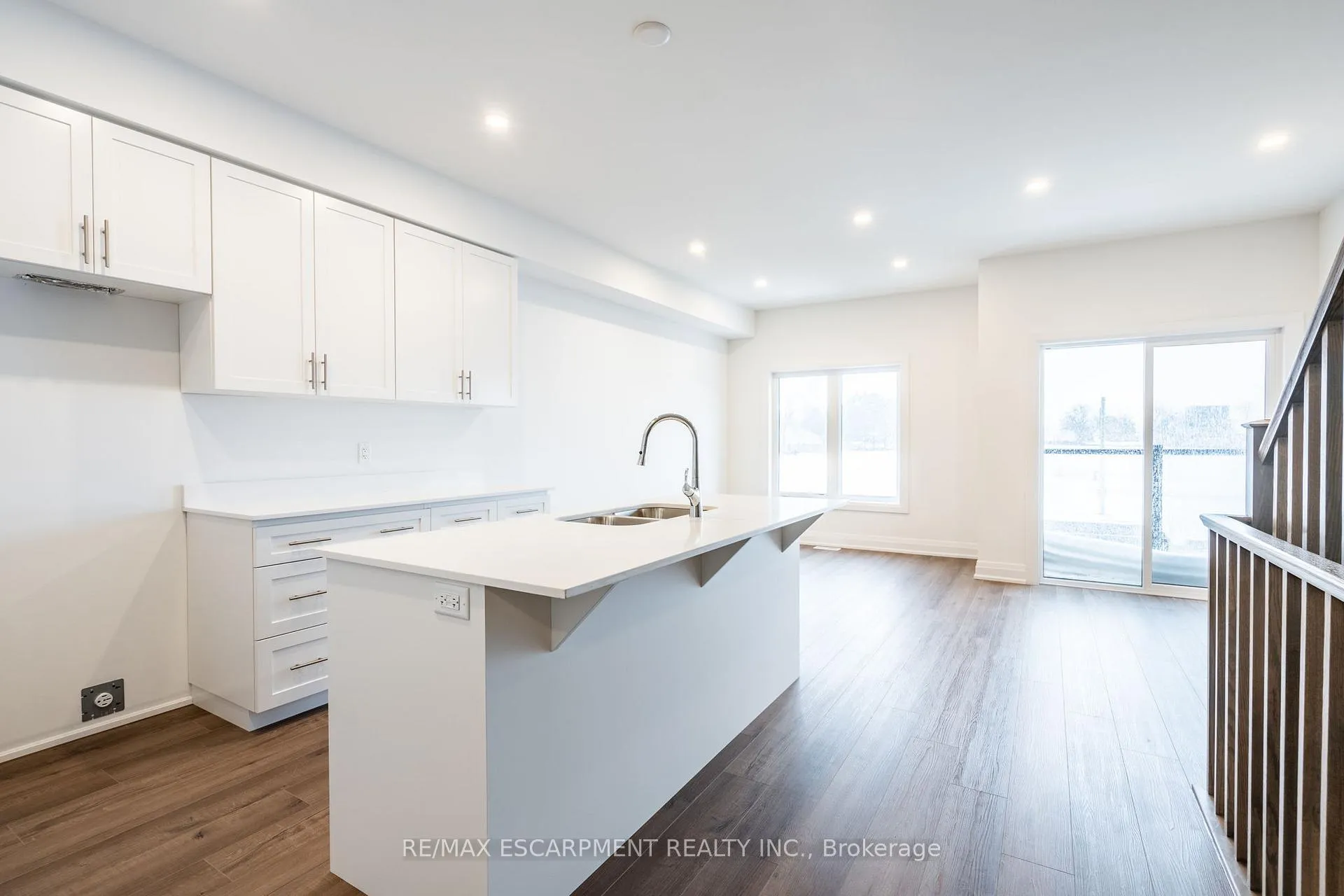 Photo 13 of 18 Clear Valley Lane, Hamilton, Mount Hope — HOMEH