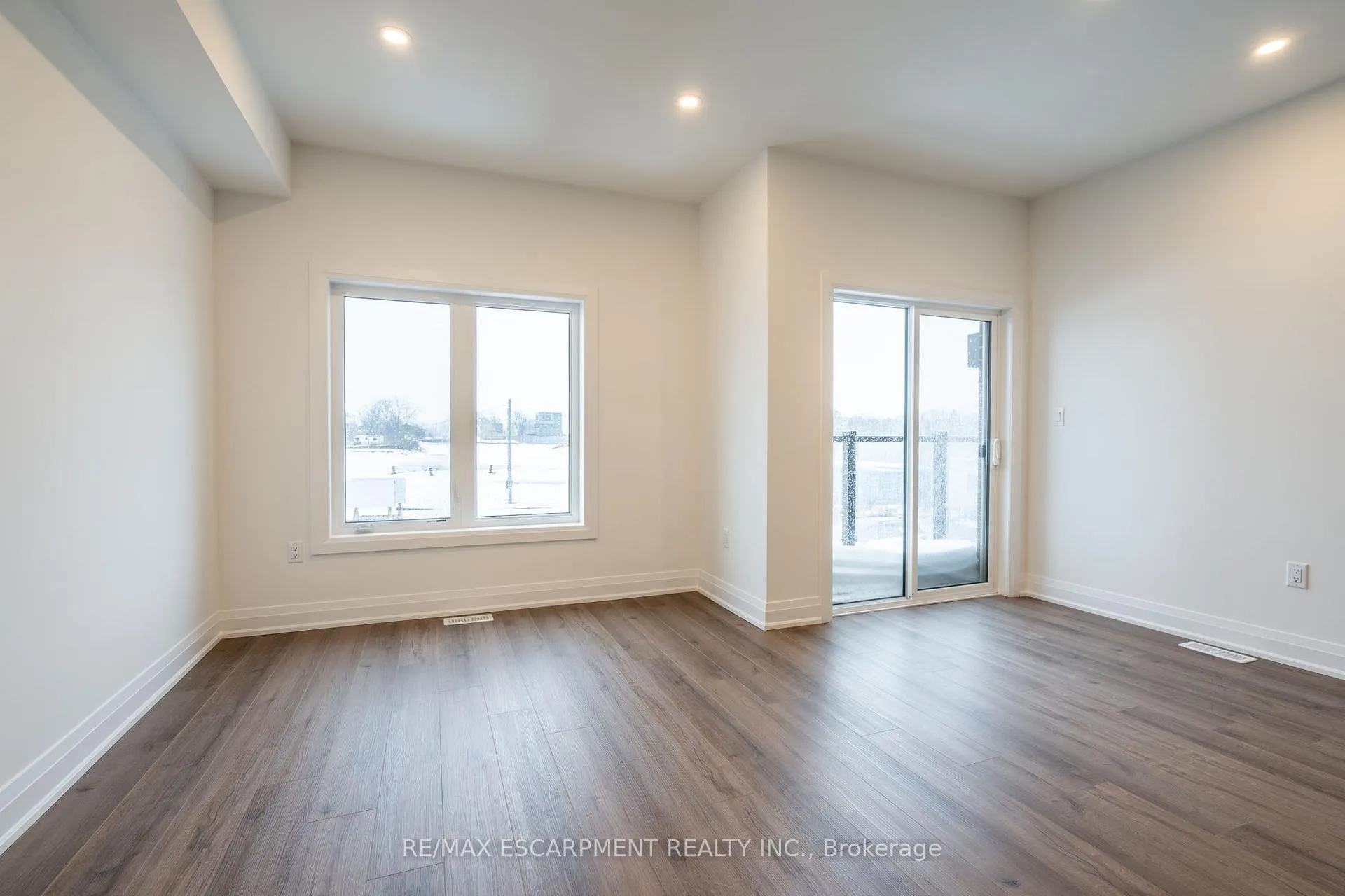 Photo 15 of 18 Clear Valley Lane, Hamilton, Mount Hope — HOMEH