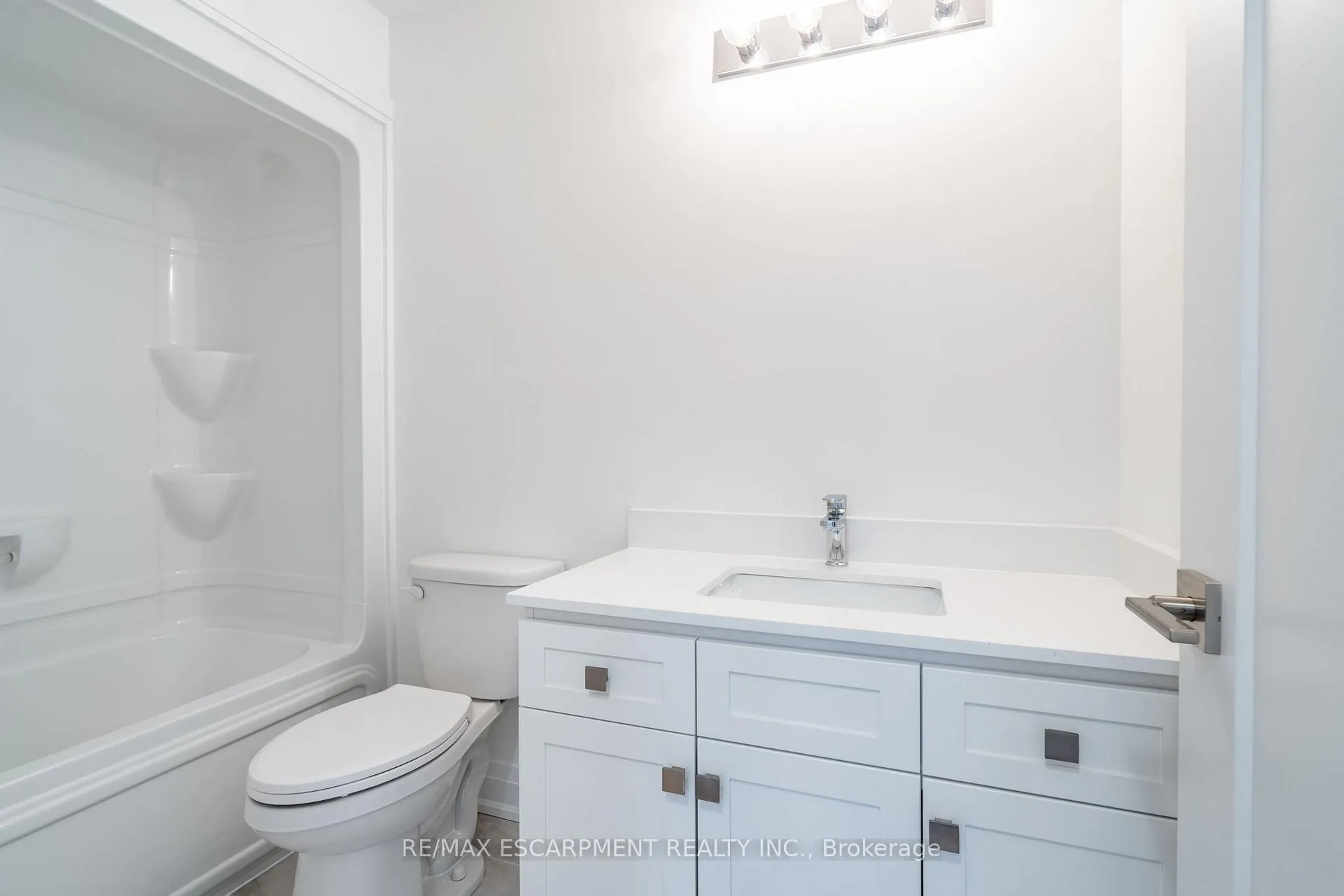 Photo 20 of 18 Clear Valley Lane, Hamilton, Mount Hope — HOMEH