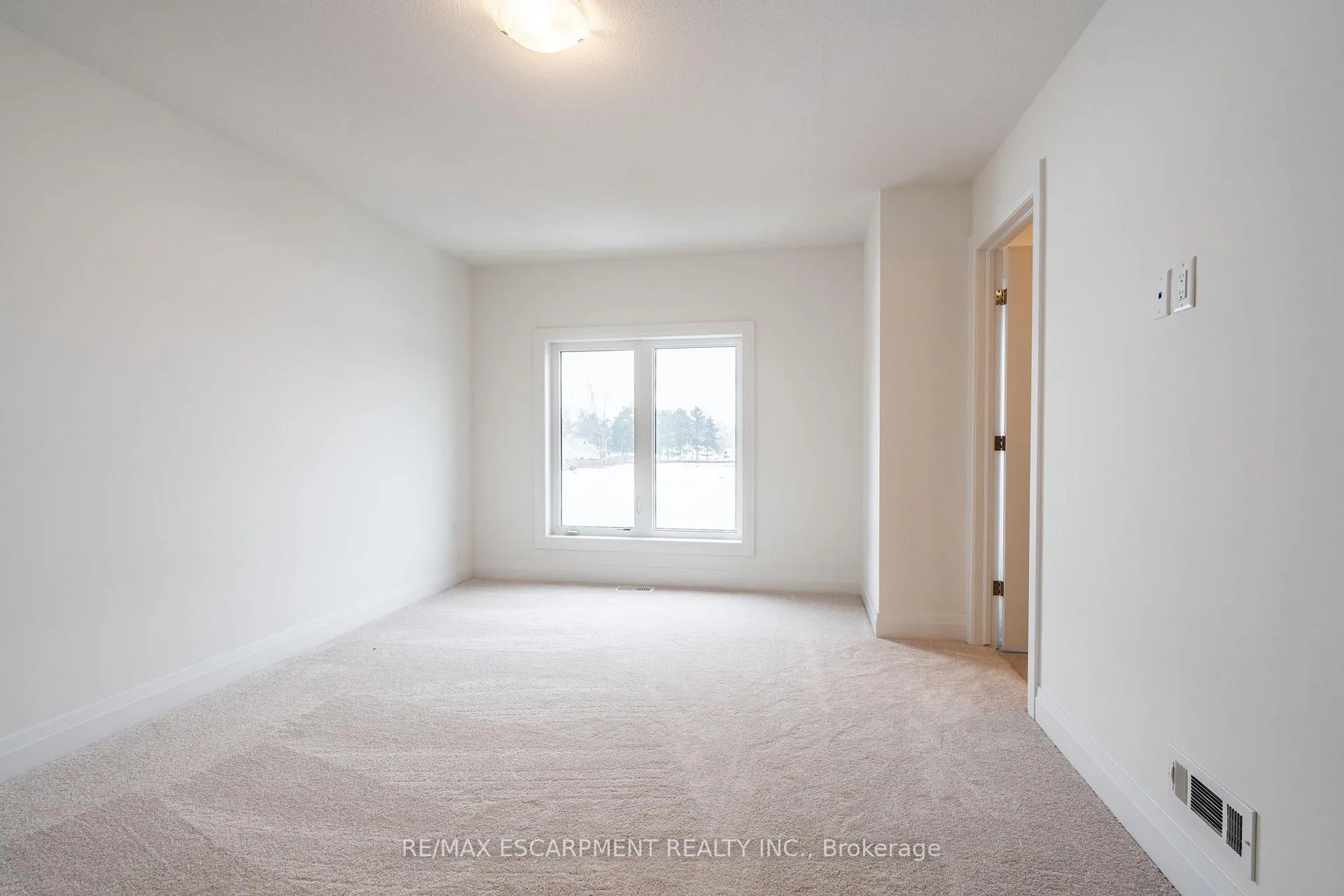Photo 22 of 18 Clear Valley Lane, Hamilton, Mount Hope — HOMEH