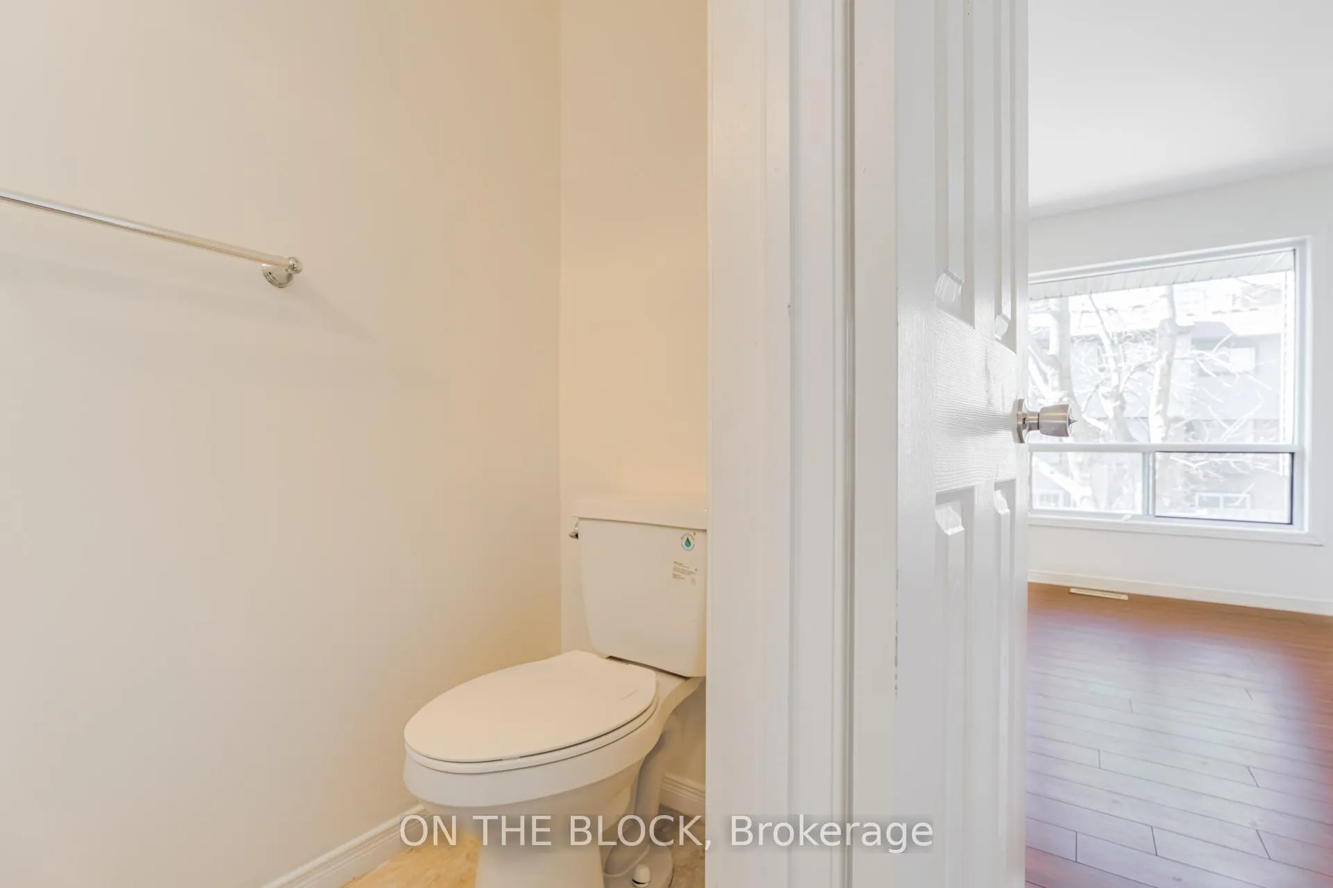Photo 9 of 47 Carleton Place, Brampton, Bramalea West Industrial — HOMEH