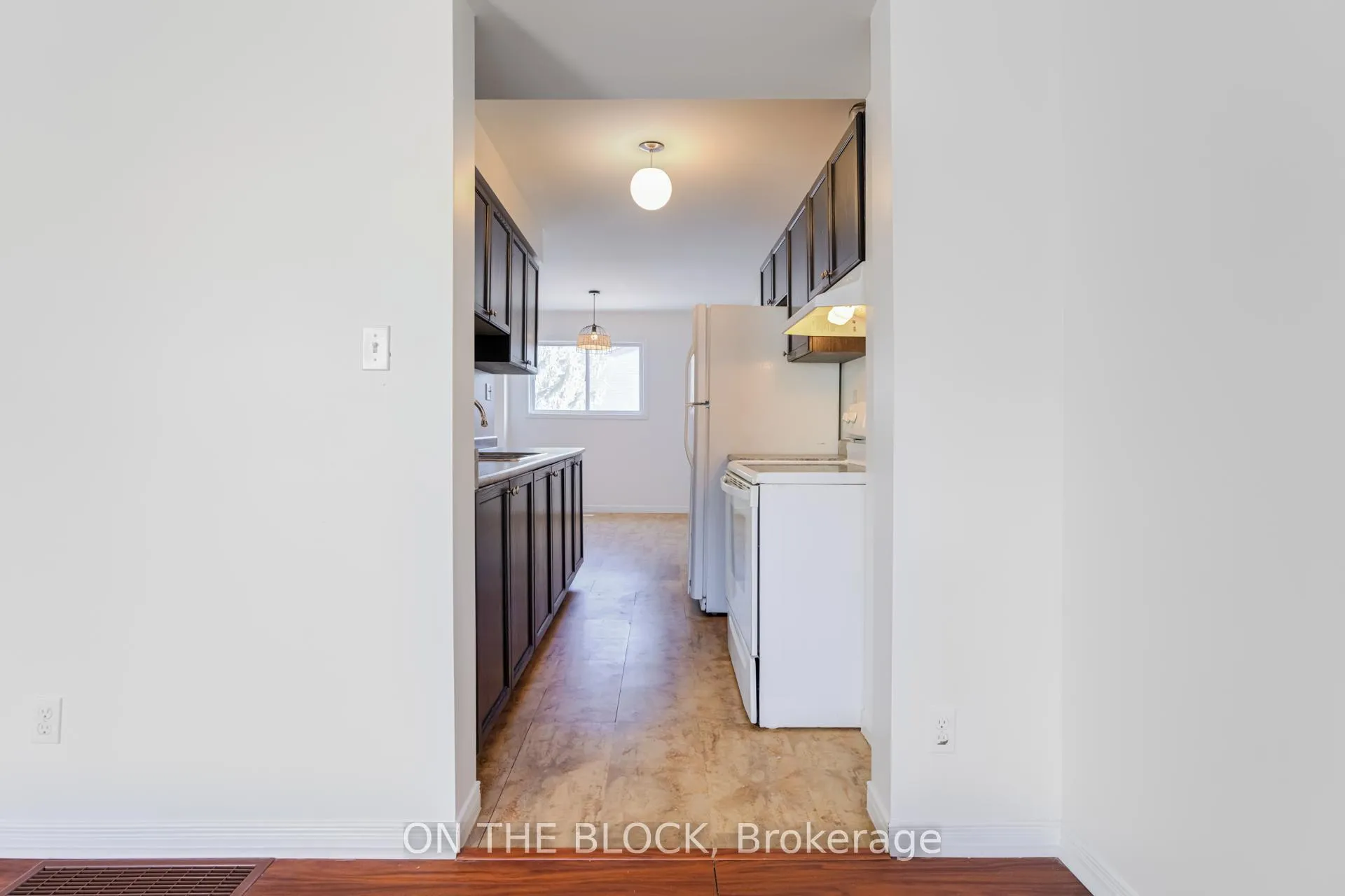 Photo 13 of 47 Carleton Place, Brampton, Bramalea West Industrial — HOMEH