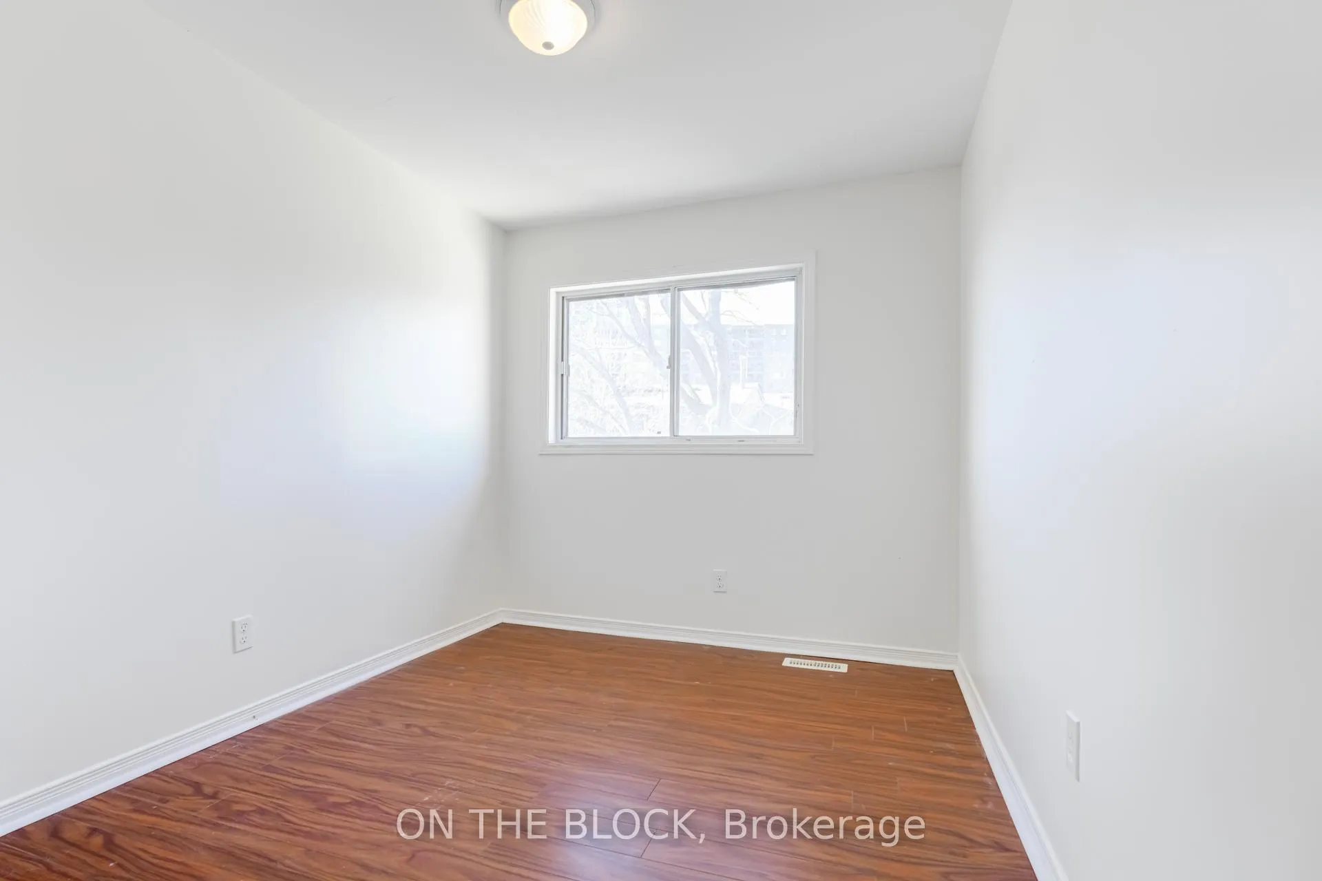 Photo 25 of 47 Carleton Place, Brampton, Bramalea West Industrial — HOMEH