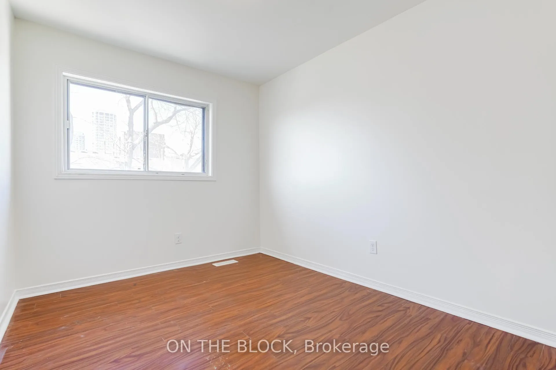 Photo 27 of 47 Carleton Place, Brampton, Bramalea West Industrial — HOMEH