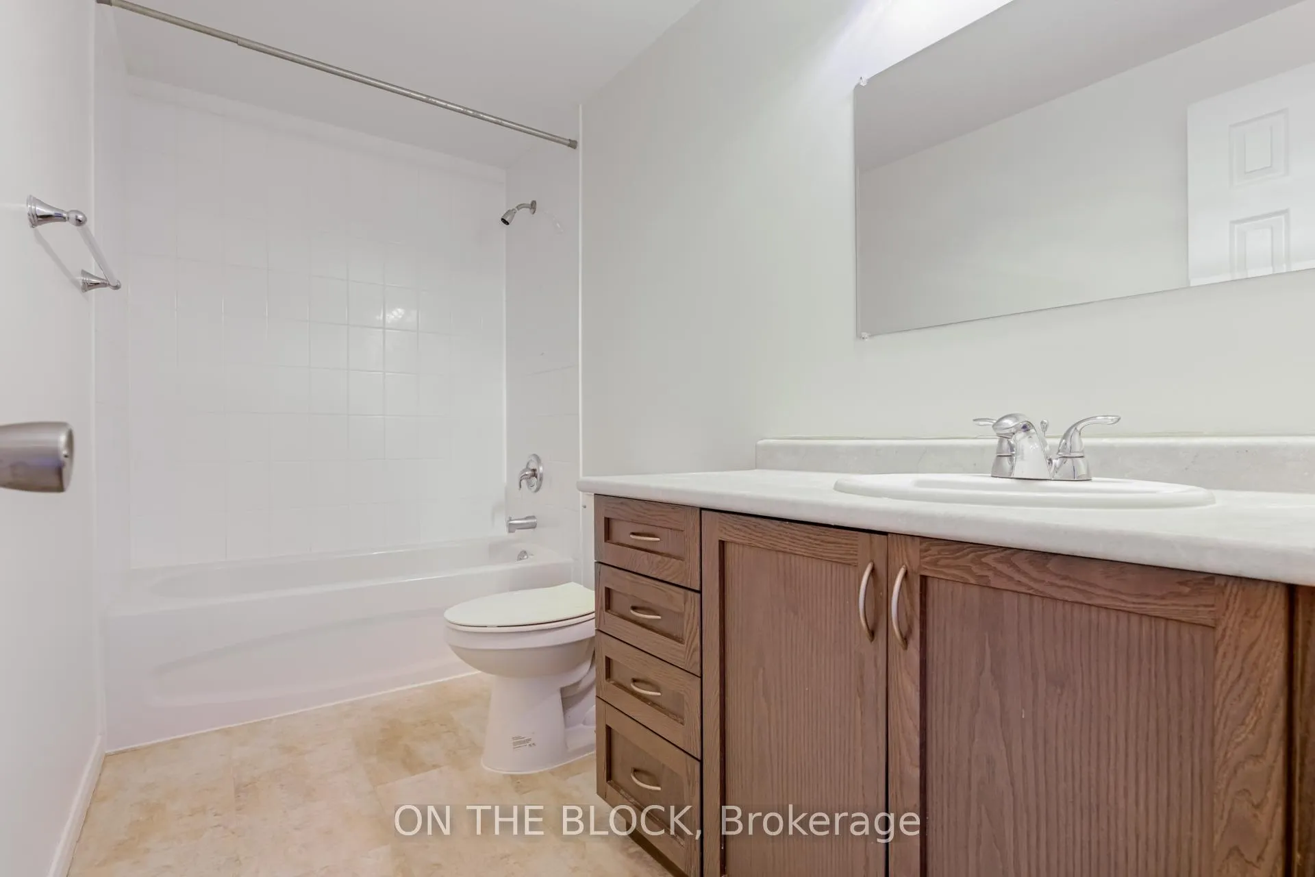 Photo 31 of 47 Carleton Place, Brampton, Bramalea West Industrial — HOMEH