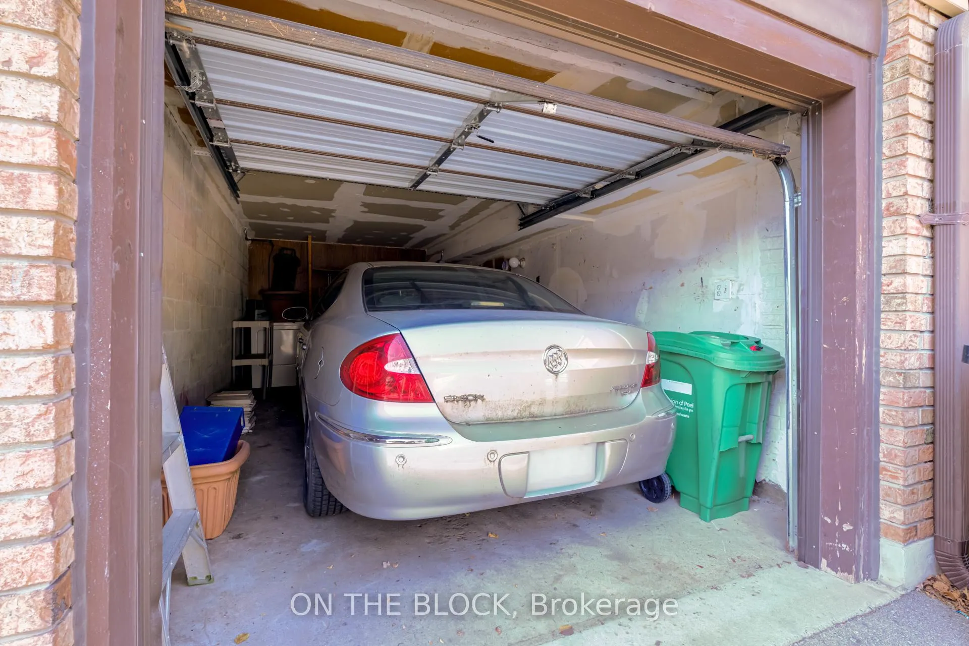Photo 39 of 47 Carleton Place, Brampton, Bramalea West Industrial — HOMEH