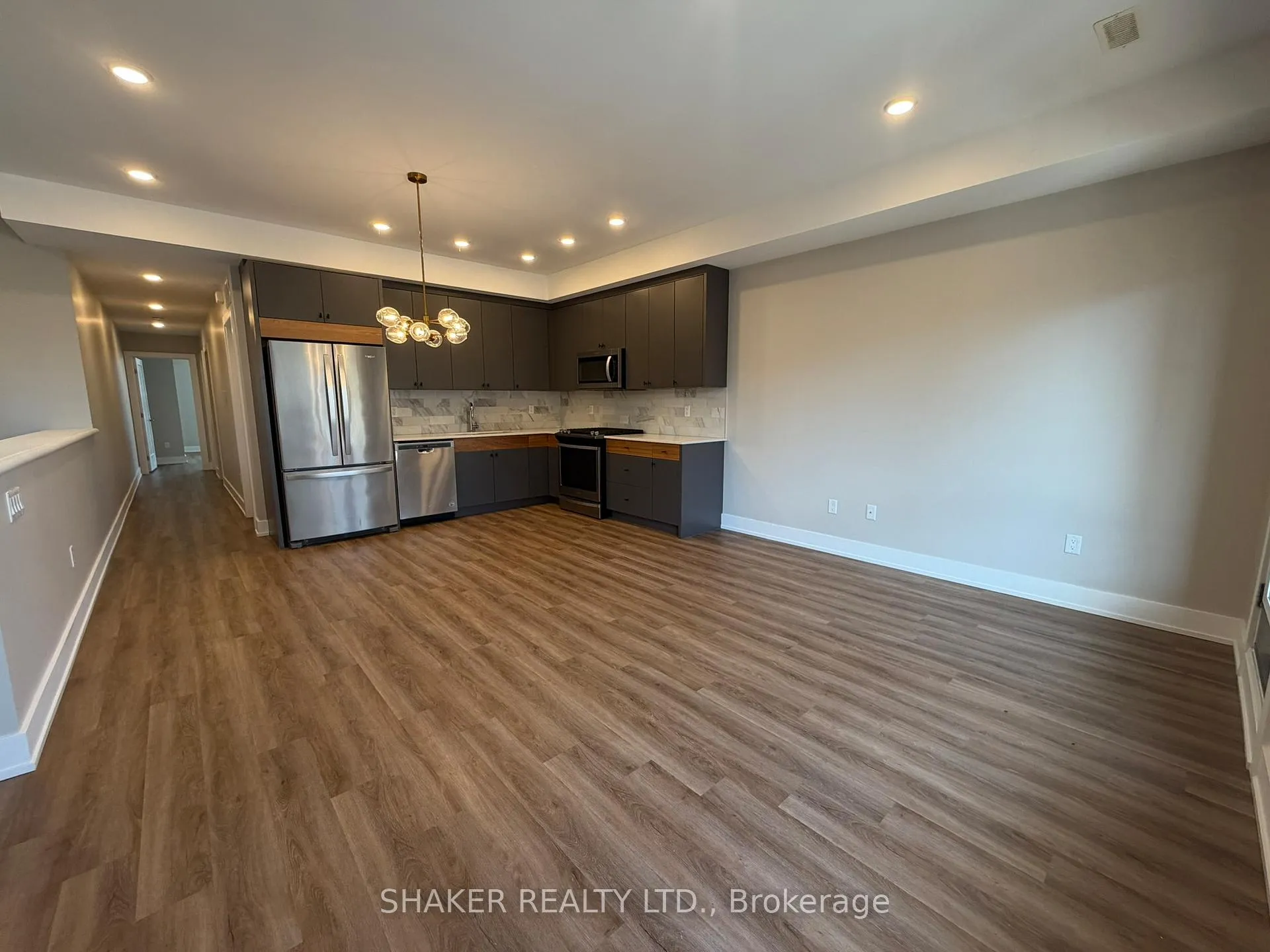 Photo 3 of Unit 2, 304 Elmgrove Avenue, Ottawa, Westboro South — HOMEH