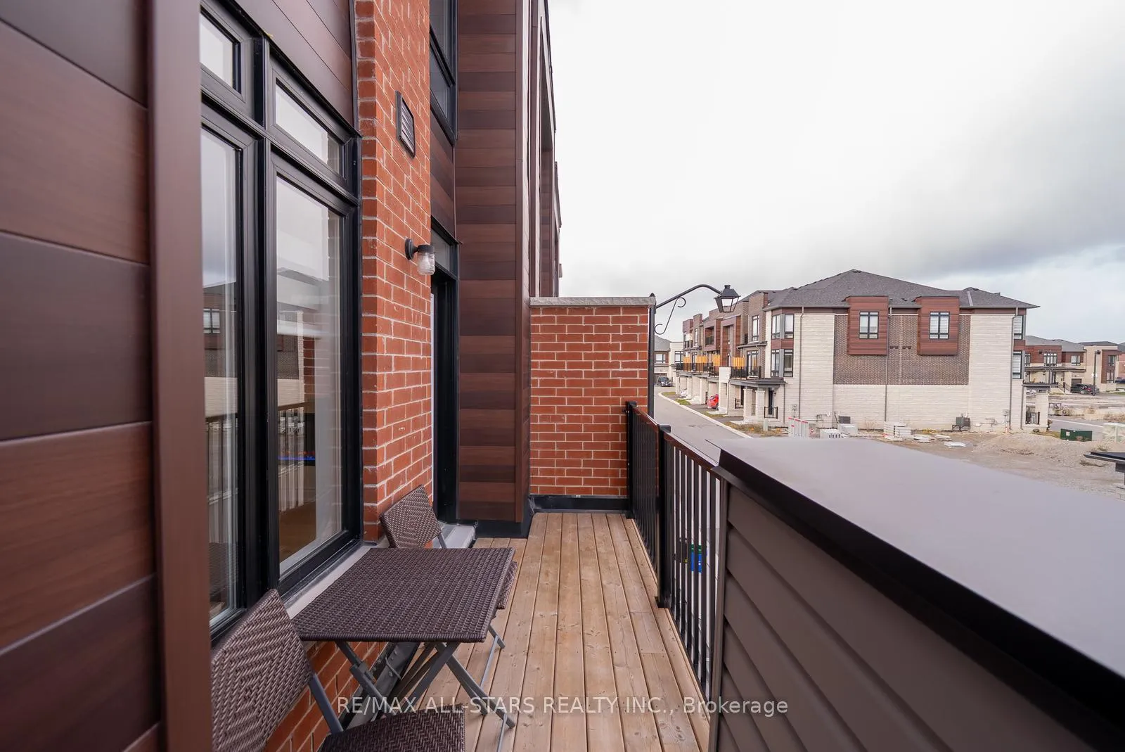 Photo 33 of 12 Griffith Street, Aurora, Bayview Northeast — HOMEH