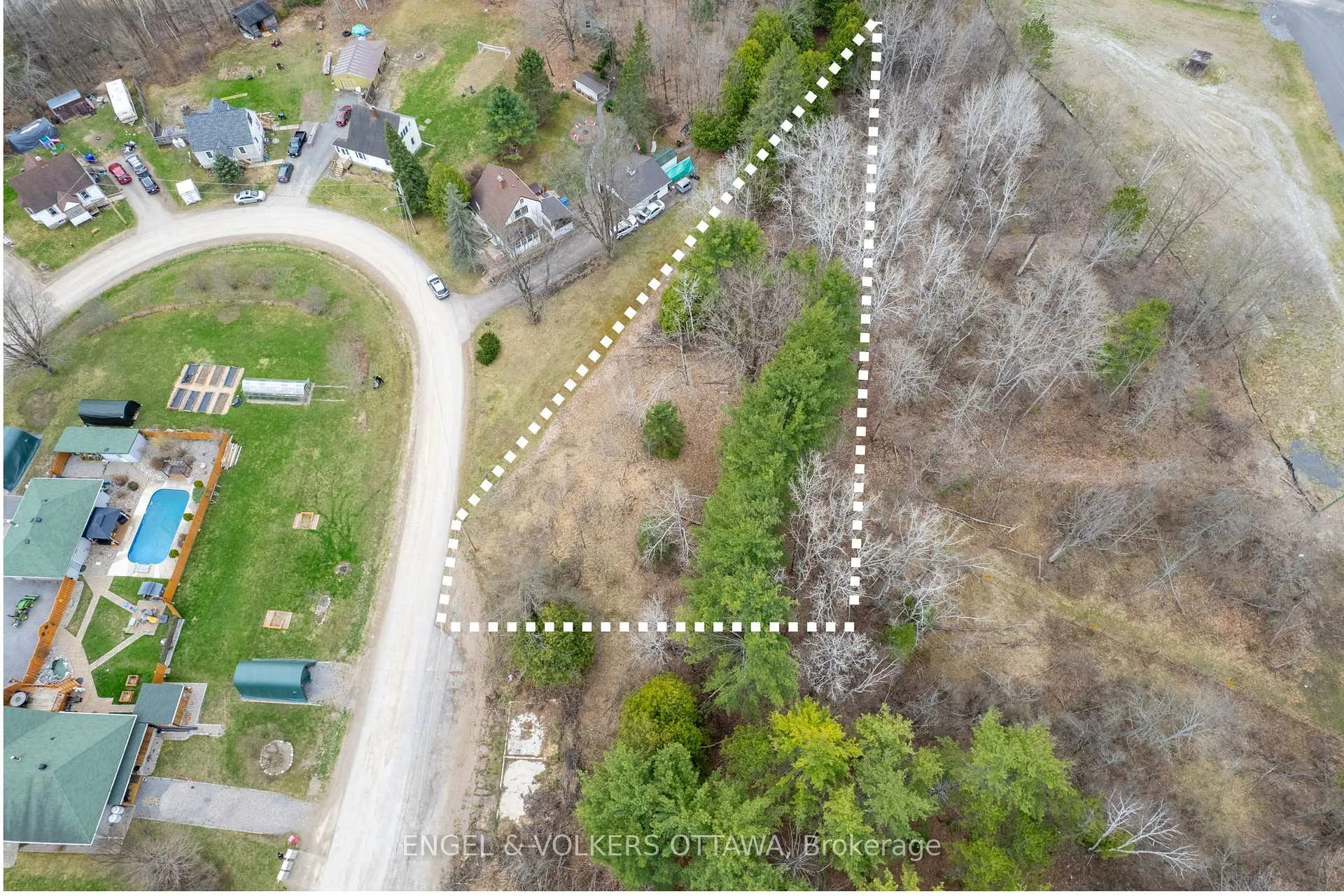 Photo 4 of Lot 9 Devlin Crescent, McNab/Braeside, Mcnab/Braeside Twps — HOMEH