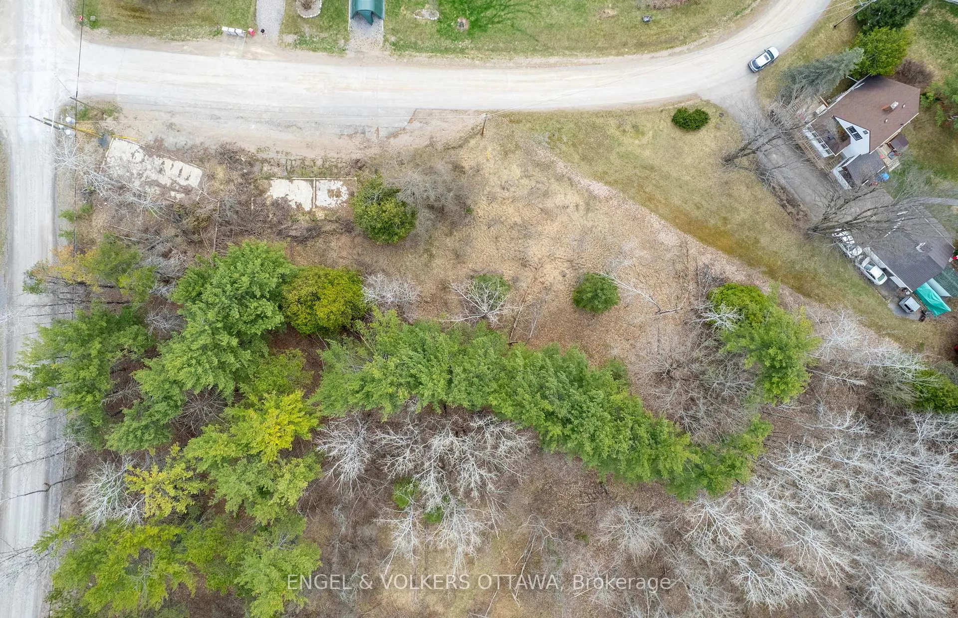 Photo 5 of Lot 10 Devlin Crescent, McNab/Braeside, Mcnab/Braeside Twps — HOMEH