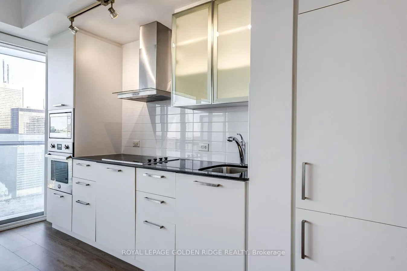 Photo 15 of Unit 5809, 14 York Street, Toronto, Waterfront Communities — HOMEH