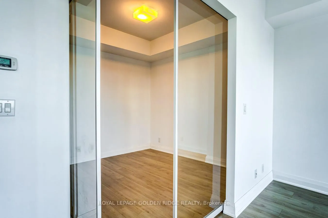 Photo 17 of Unit 5809, 14 York Street, Toronto, Waterfront Communities — HOMEH