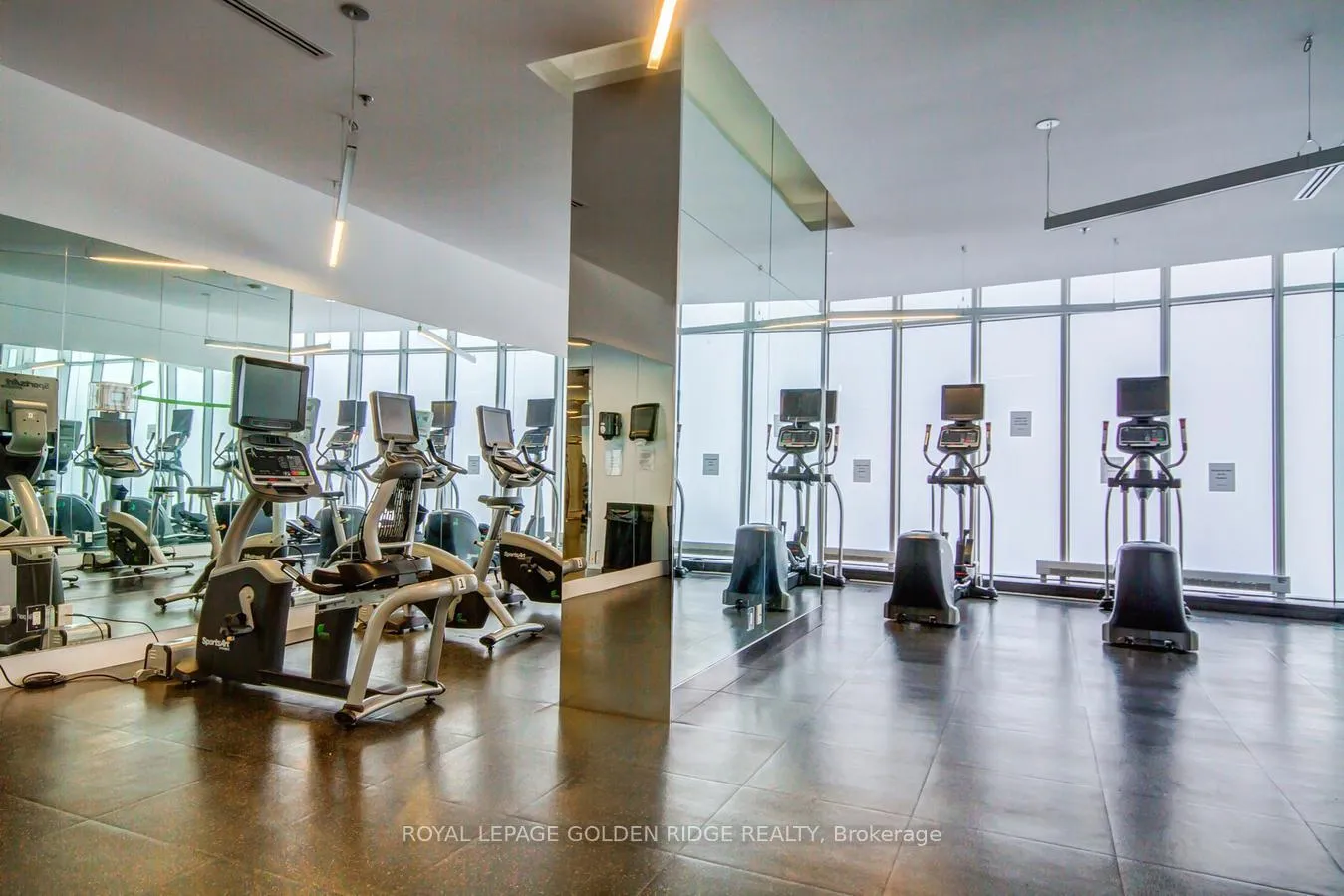 Photo 37 of Unit 5809, 14 York Street, Toronto, Waterfront Communities — HOMEH