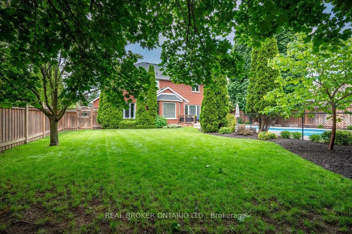 Photo 41 of 19 Pioneer Tower Crescent, Kitchener — HOMEH