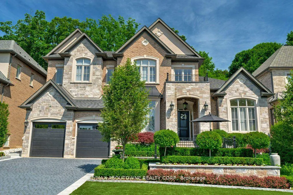 Front of 47 Legacy Lane