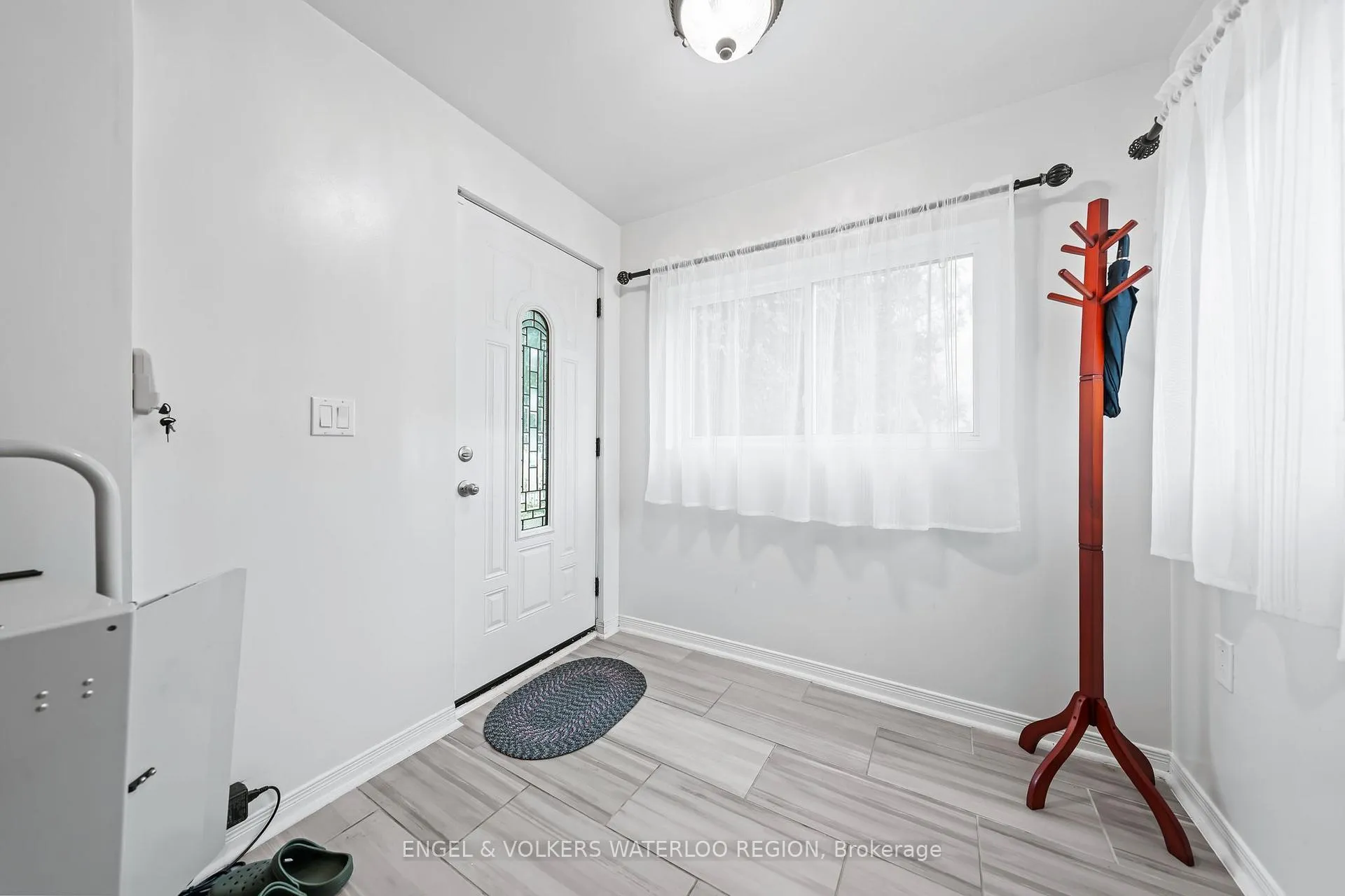 Photo 6 of 152 Kinzie Avenue, Kitchener — HOMEH
