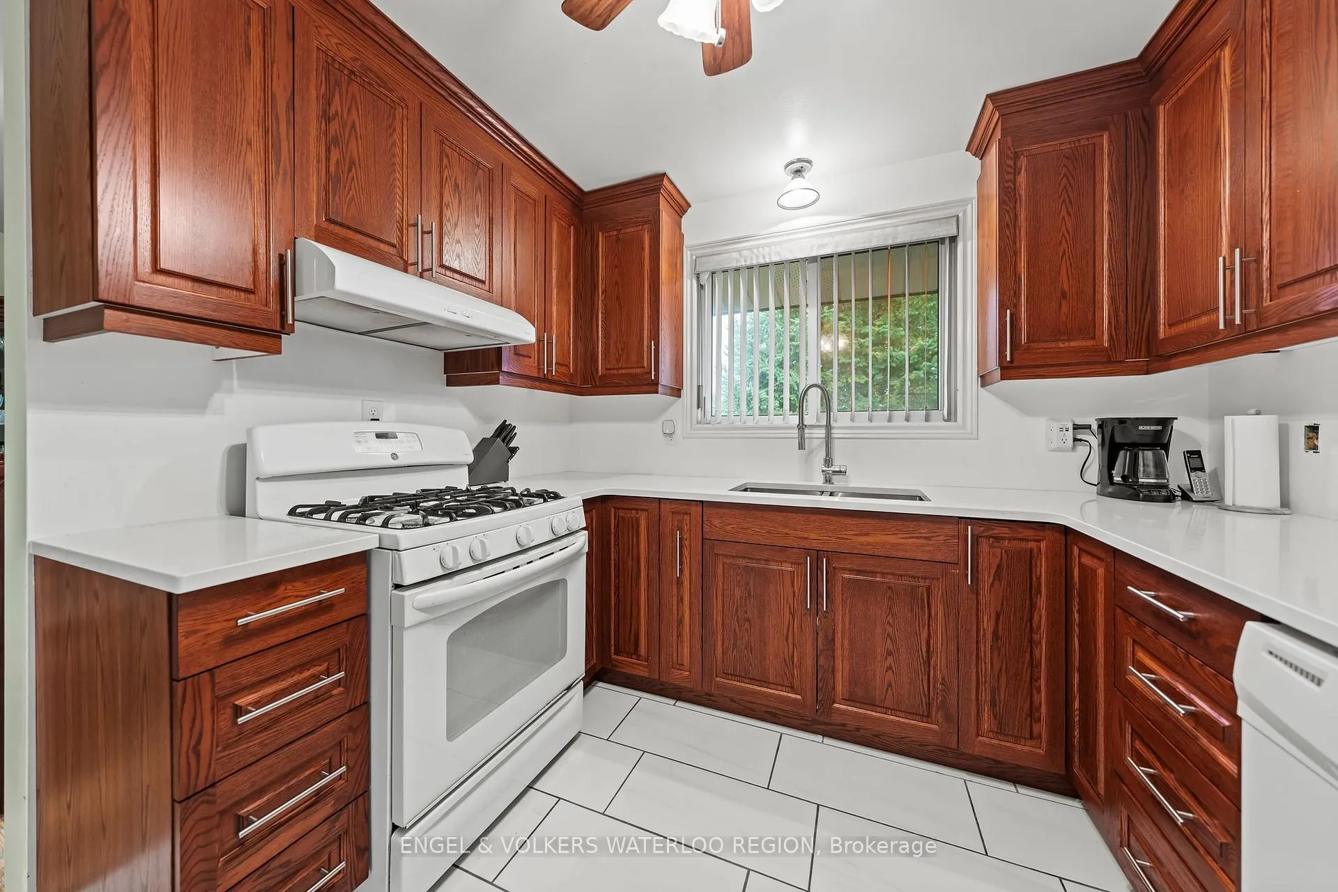 Photo 16 of 152 Kinzie Avenue, Kitchener — HOMEH