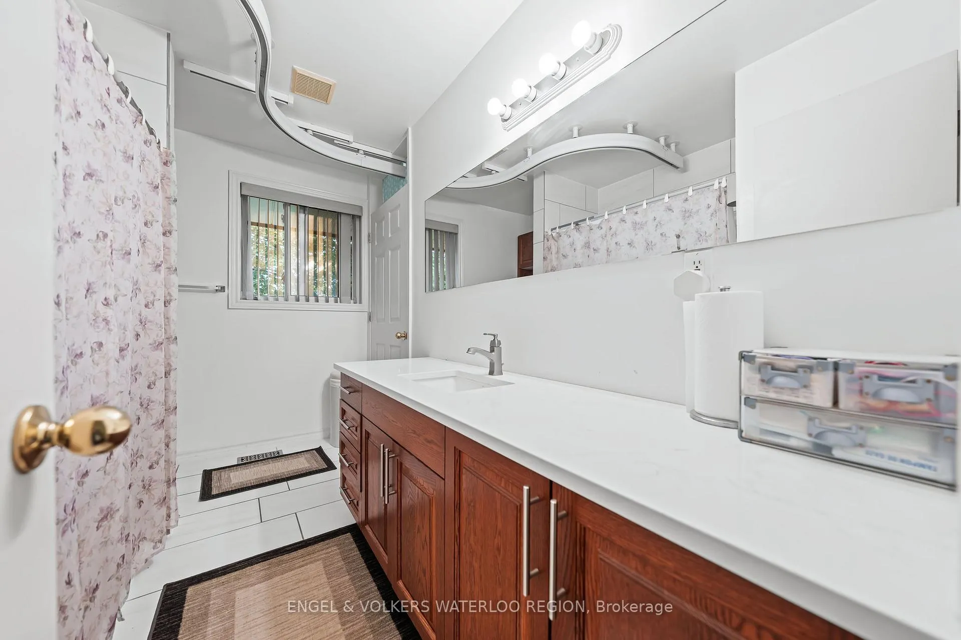 Photo 22 of 152 Kinzie Avenue, Kitchener — HOMEH