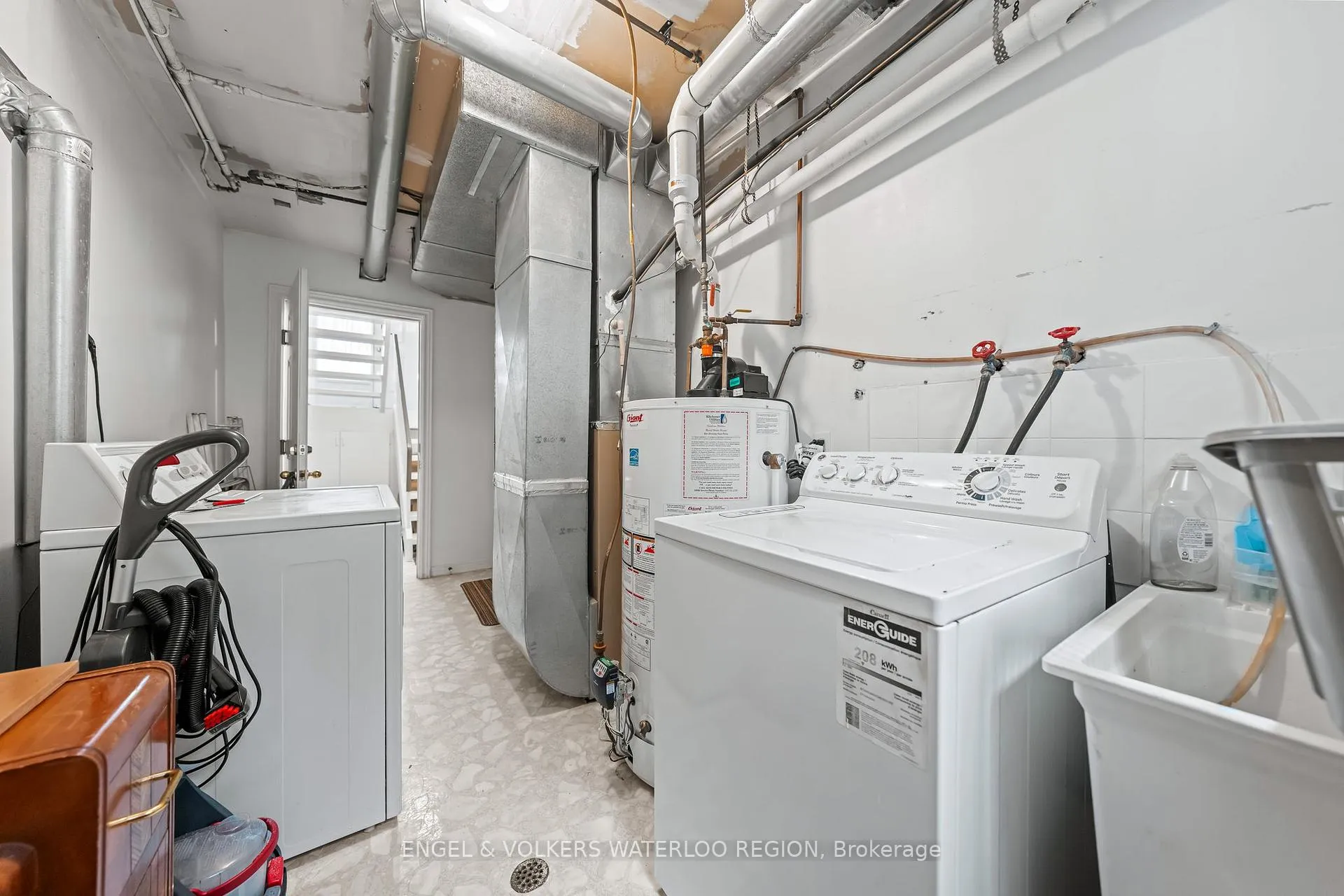 Photo 27 of 152 Kinzie Avenue, Kitchener — HOMEH