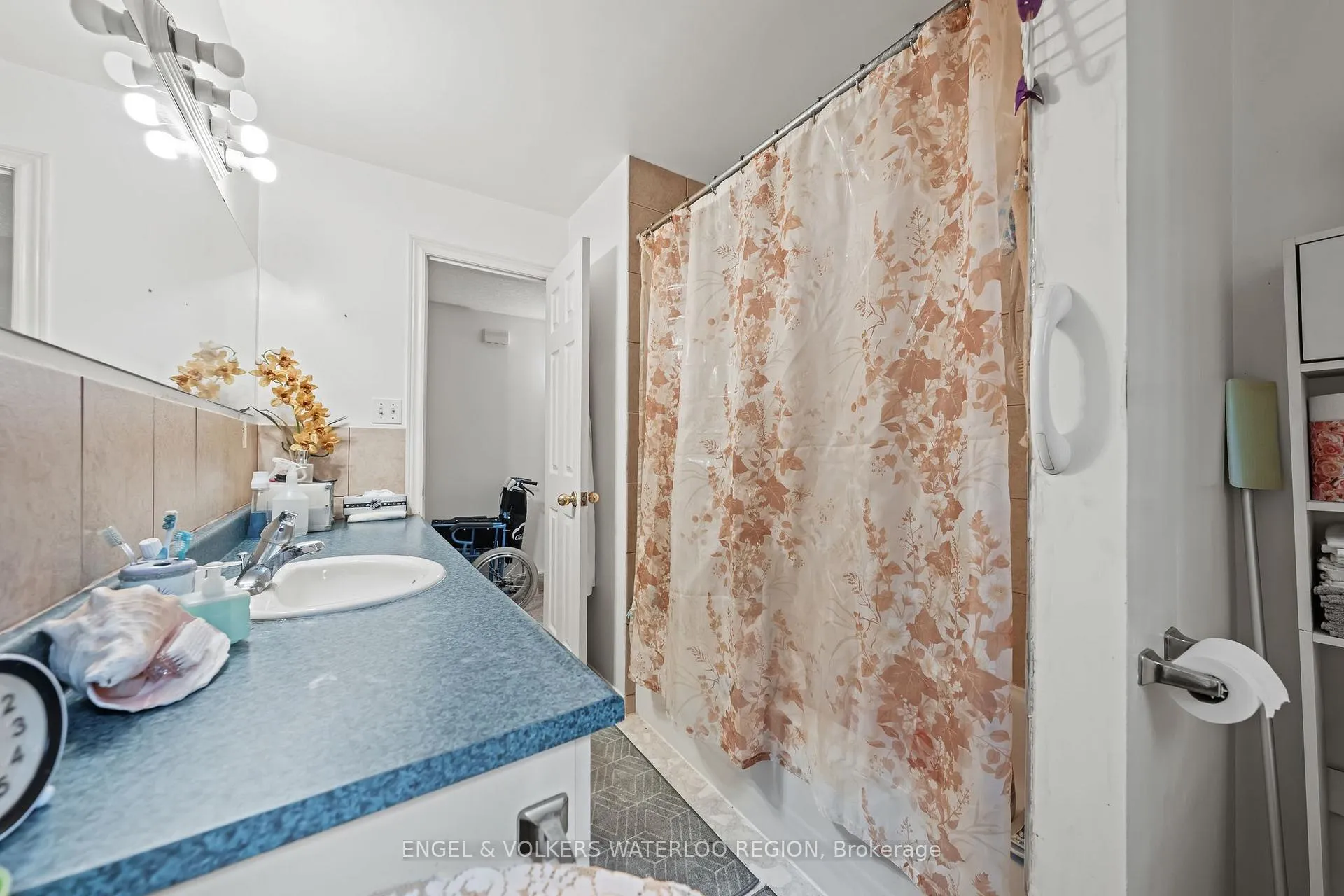 Photo 40 of 152 Kinzie Avenue, Kitchener — HOMEH
