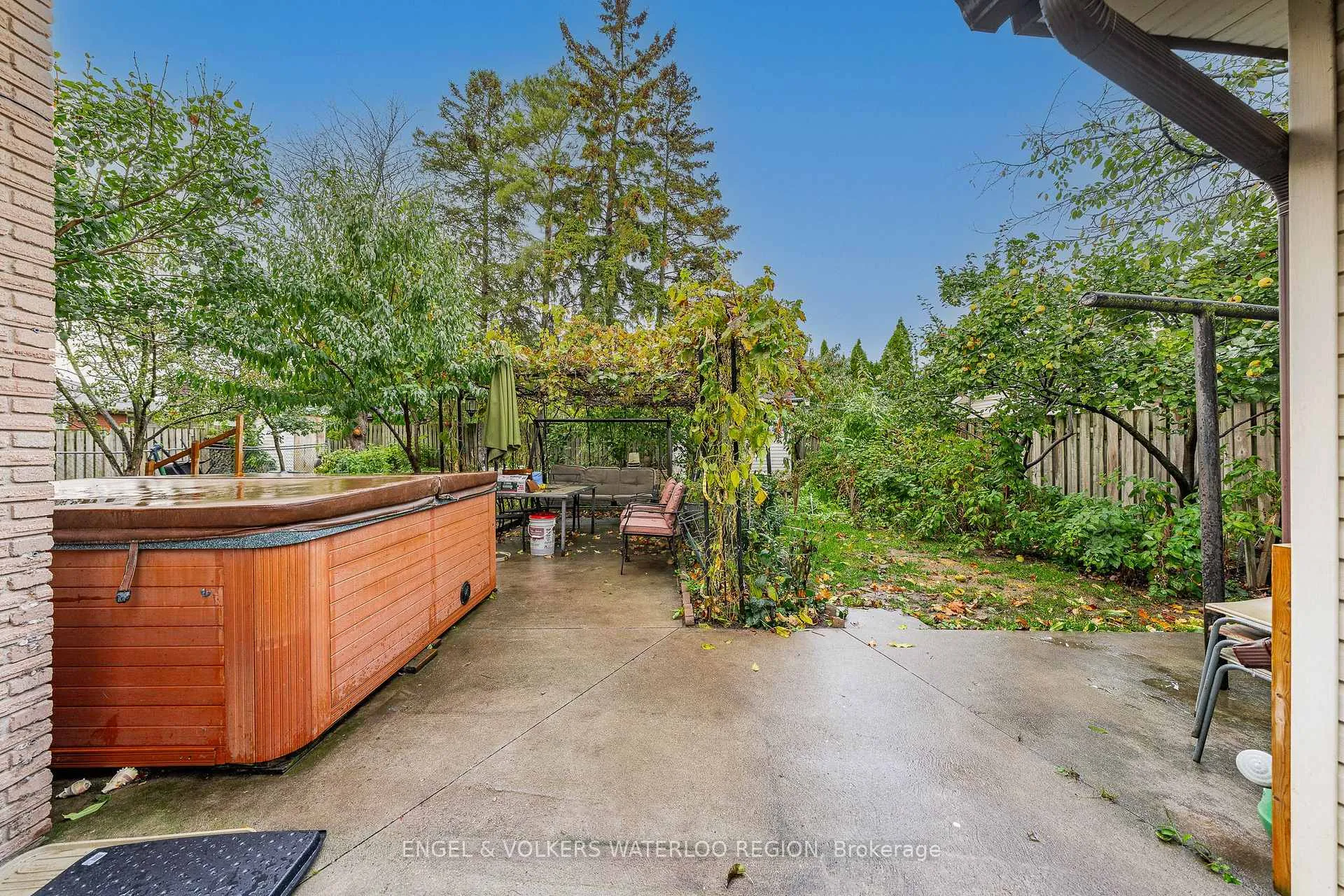 Photo 43 of 152 Kinzie Avenue, Kitchener — HOMEH