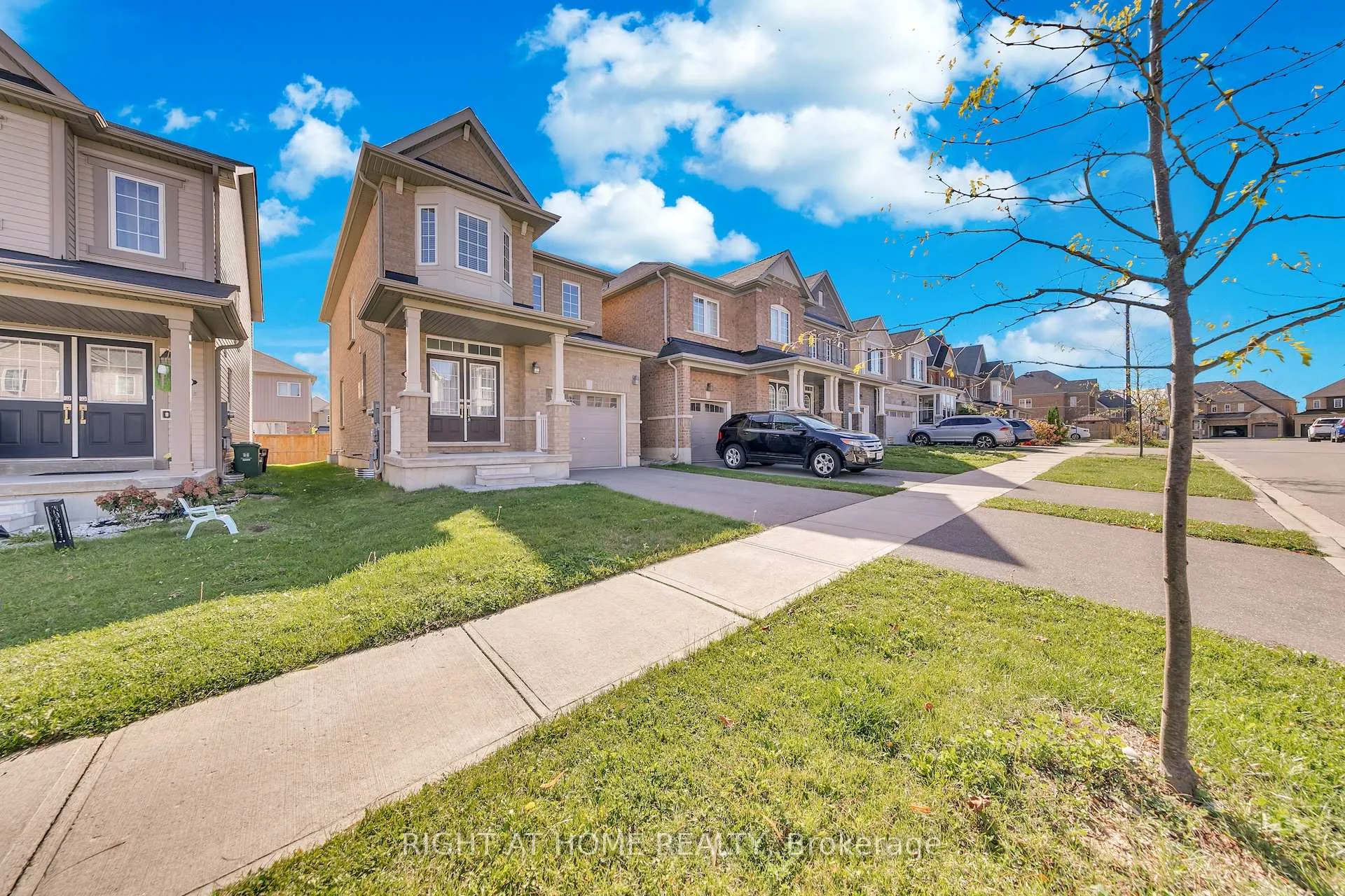 Photo 2 of 32 Mccargow Drive, Haldimand — HOMEH