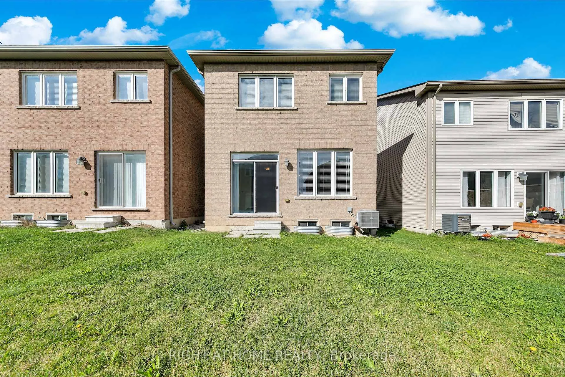 Photo 43 of 32 Mccargow Drive, Haldimand — HOMEH