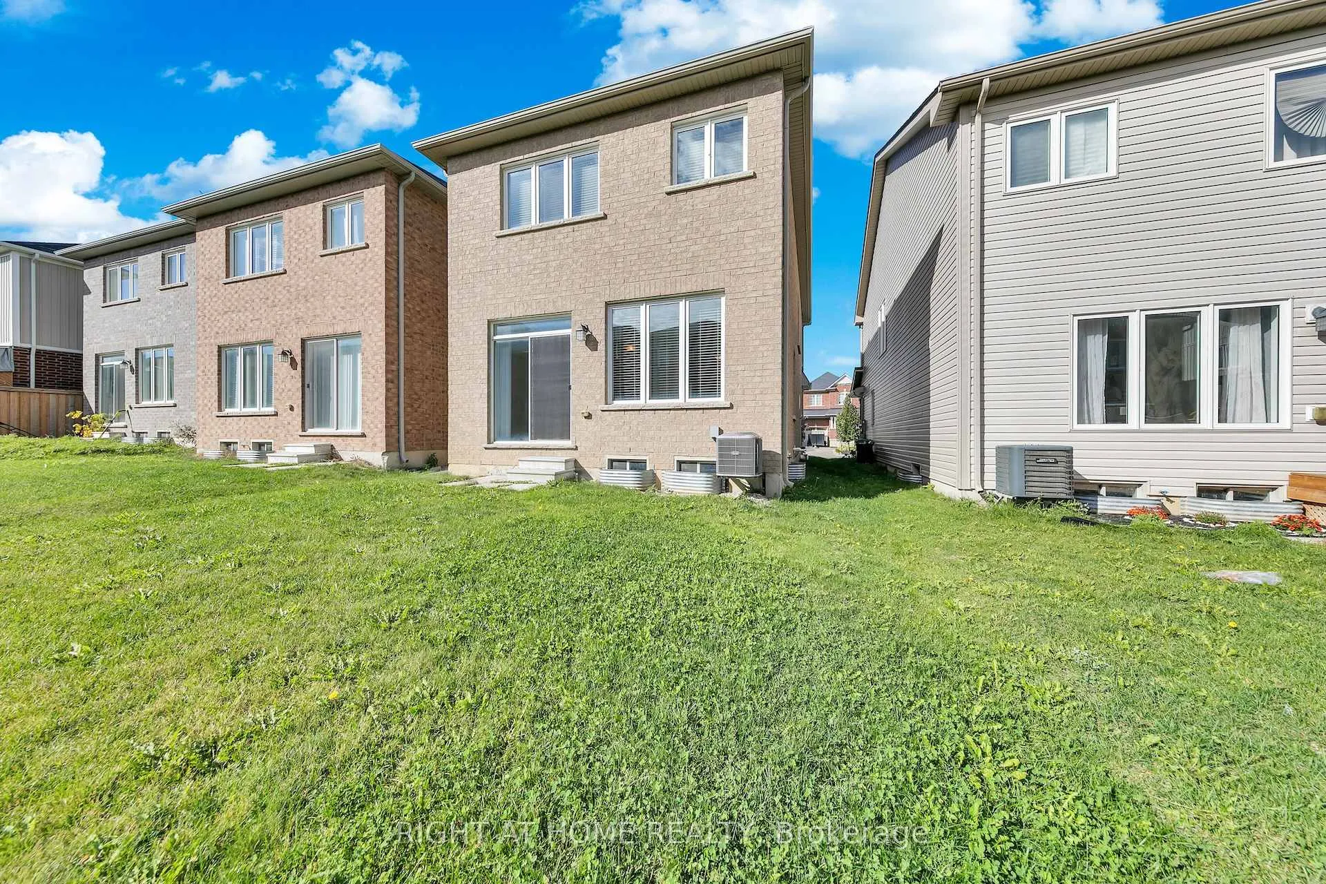 Photo 44 of 32 Mccargow Drive, Haldimand — HOMEH