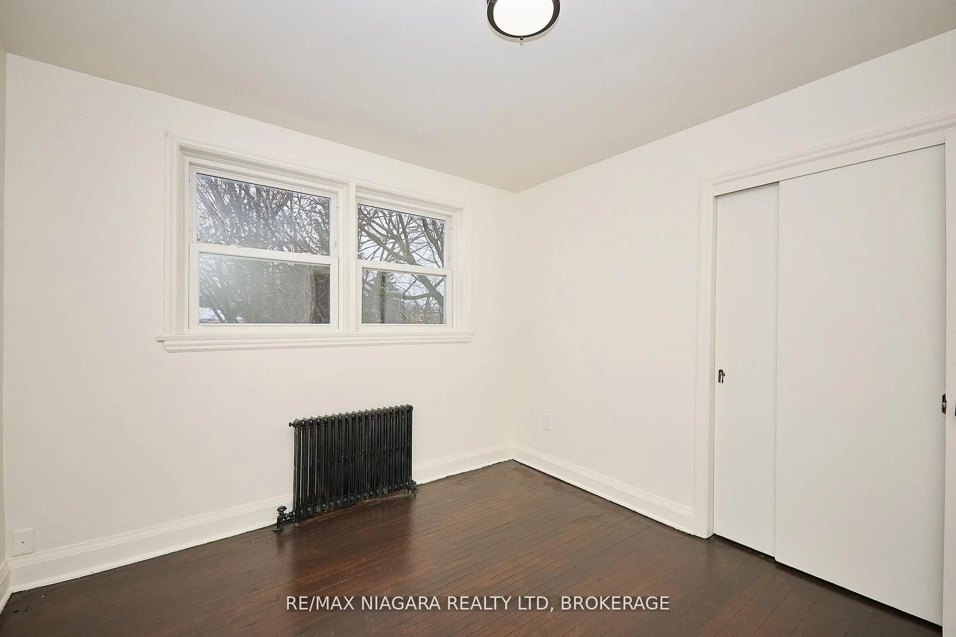 Photo 16 of Unit 5, 81 Maple Street, St. Catharines, Downtown — HOMEH