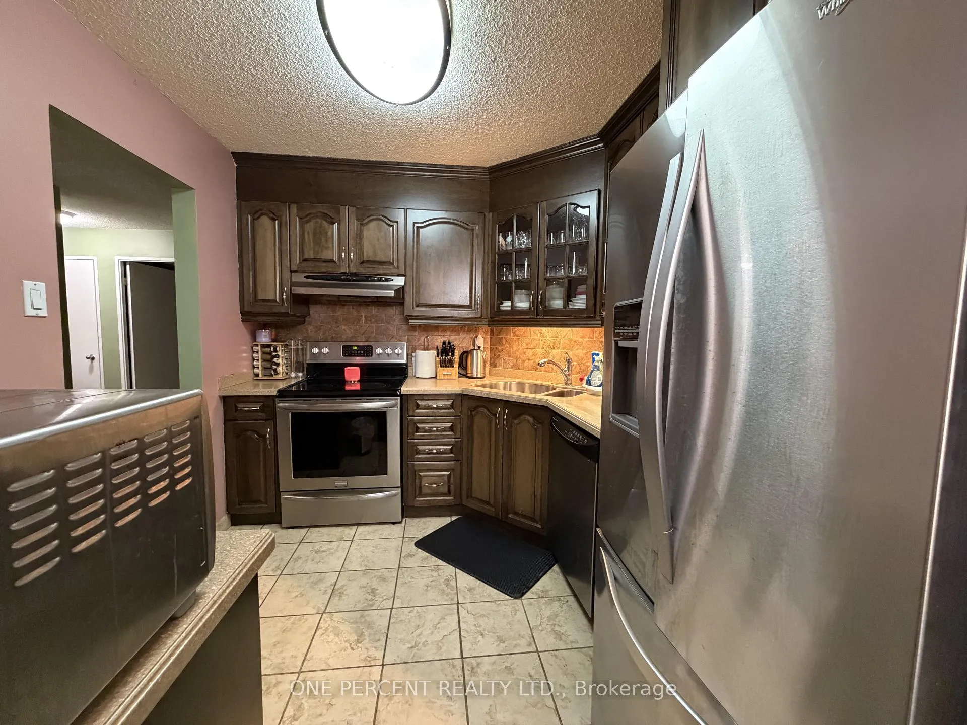 Photo 5 of Unit 1408, 41 Markbrook Lane, Etobicoke, Mount Olive-Silverstone-Jamestown — HOMEH