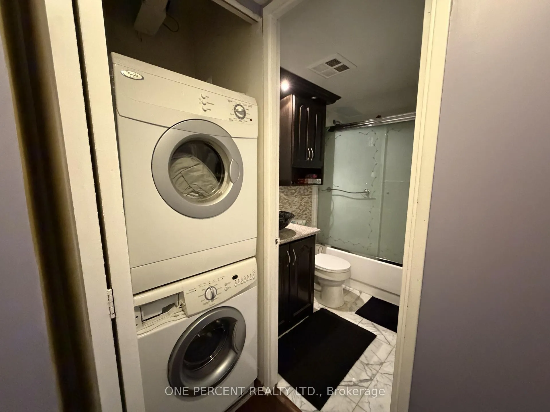 Photo 8 of Unit 1408, 41 Markbrook Lane, Etobicoke, Mount Olive-Silverstone-Jamestown — HOMEH