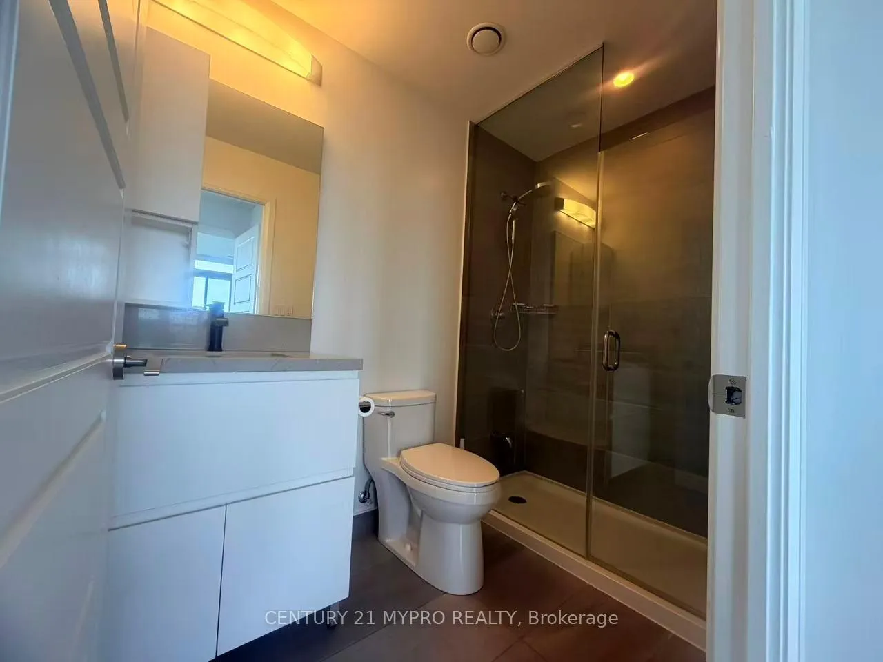 Photo 13 of Unit 2508, 15 Water Walk Drive, Markham, Unionville — HOMEH