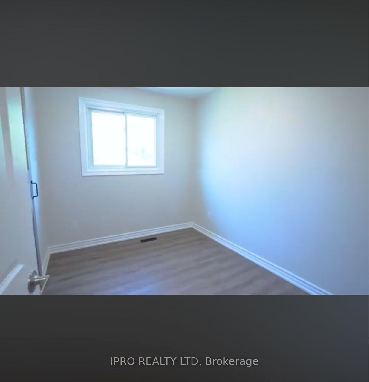 Photo 2 of Unit UNIT 1&2, 945 Vance Crescent, Innisfil, Alcona — HOMEH