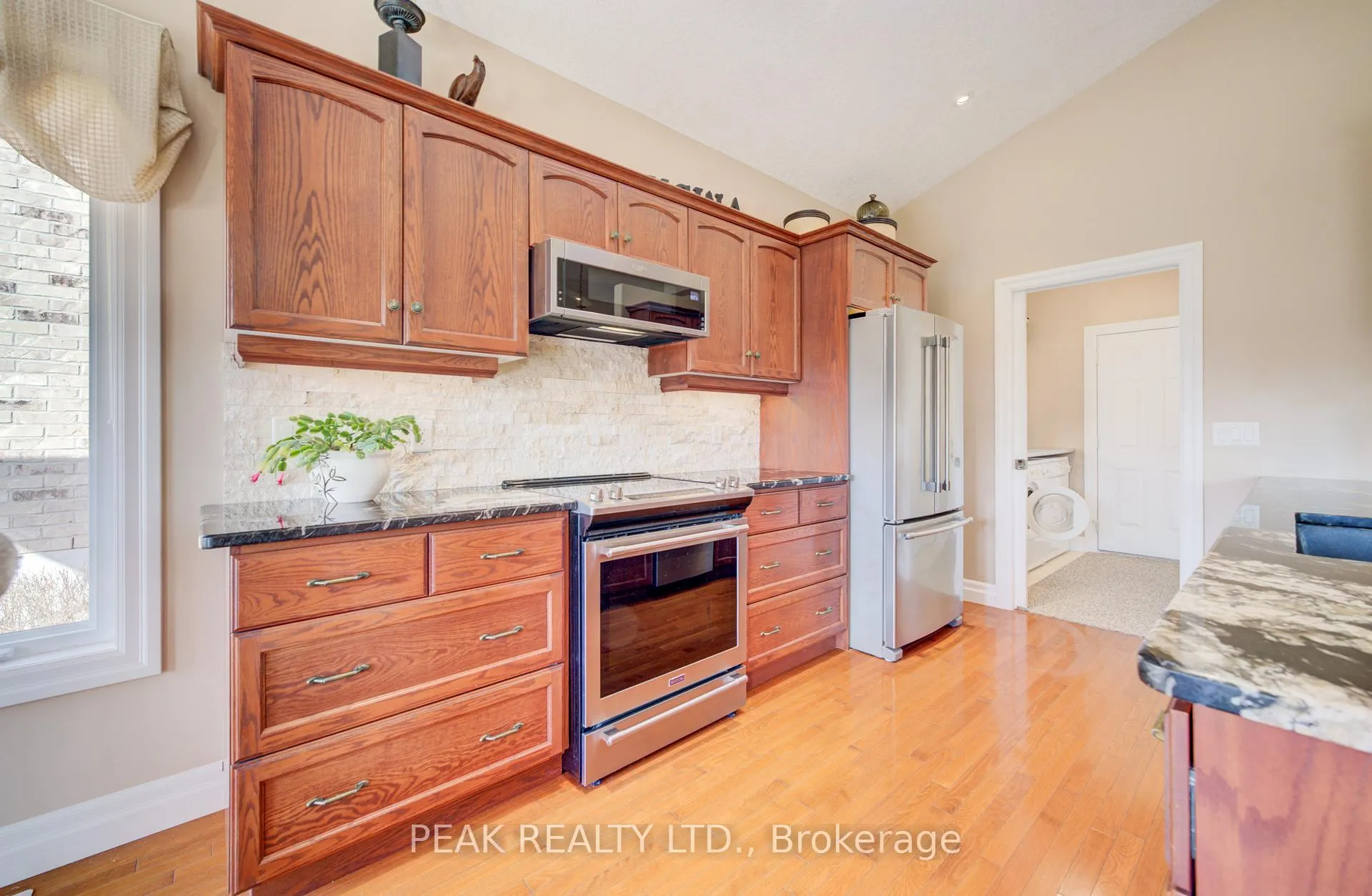 Photo 15 of 140 Devonshire Drive, Wilmot — HOMEH