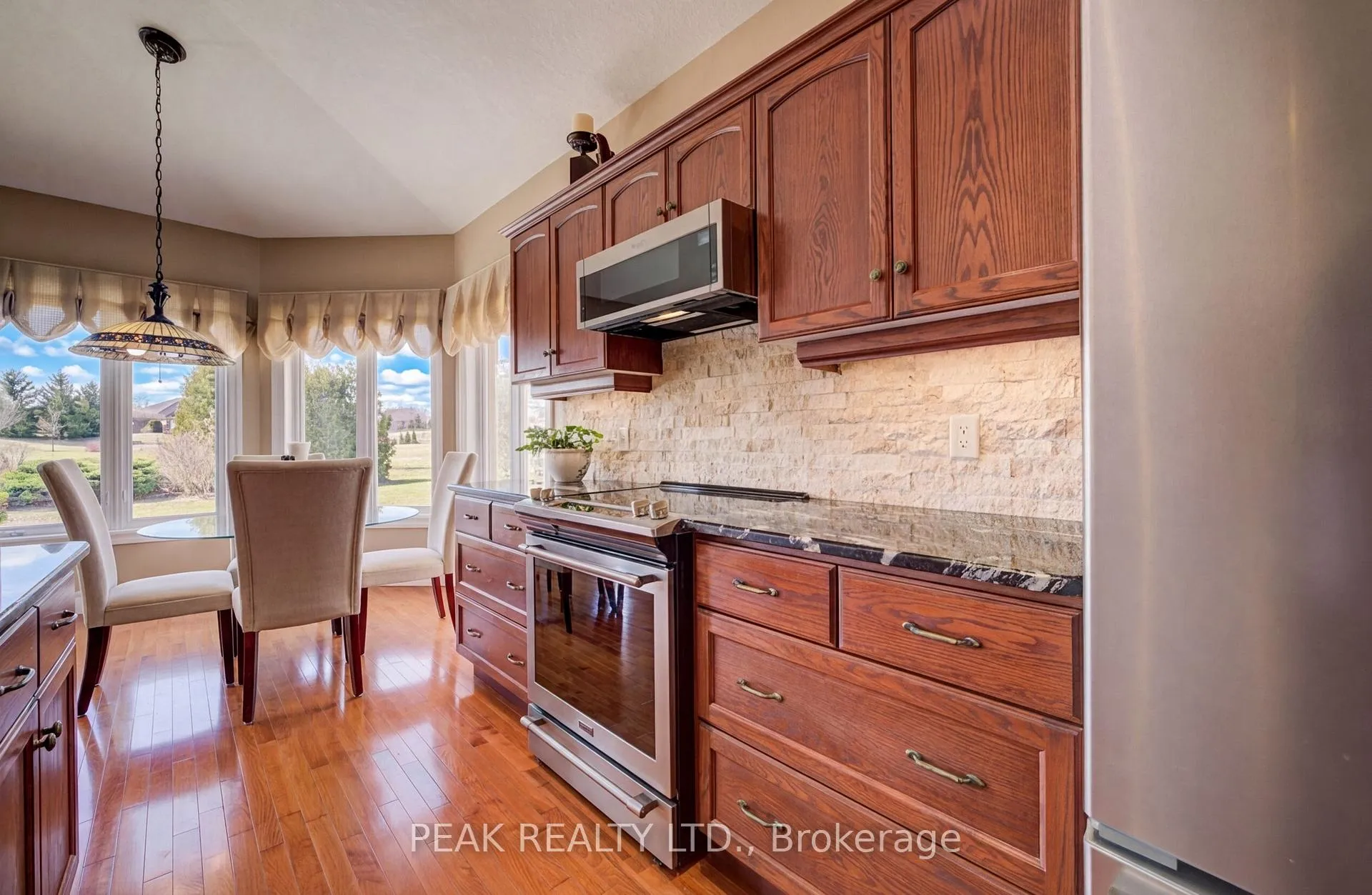 Photo 16 of 140 Devonshire Drive, Wilmot — HOMEH