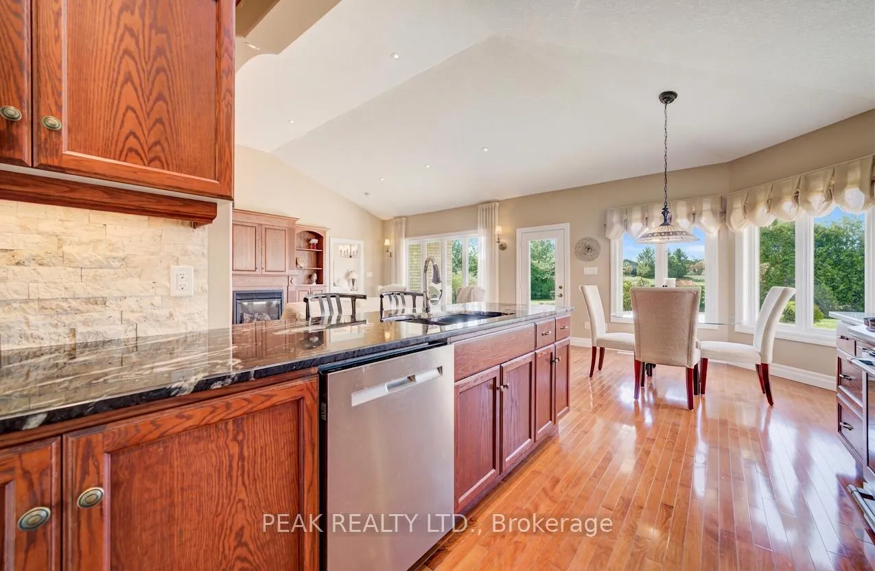 Photo 18 of 140 Devonshire Drive, Wilmot — HOMEH