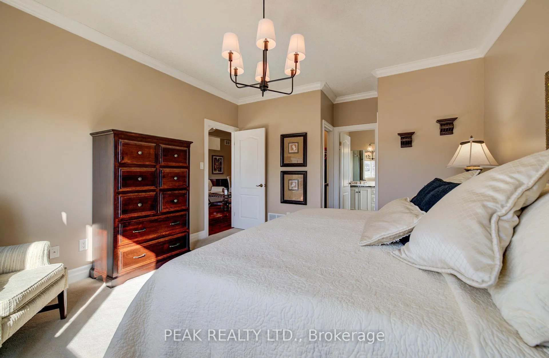 Photo 24 of 140 Devonshire Drive, Wilmot — HOMEH