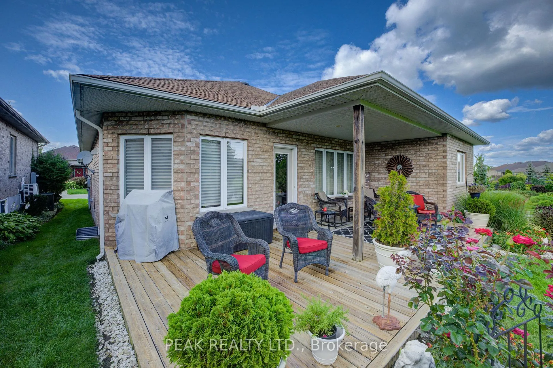 Photo 34 of 140 Devonshire Drive, Wilmot — HOMEH