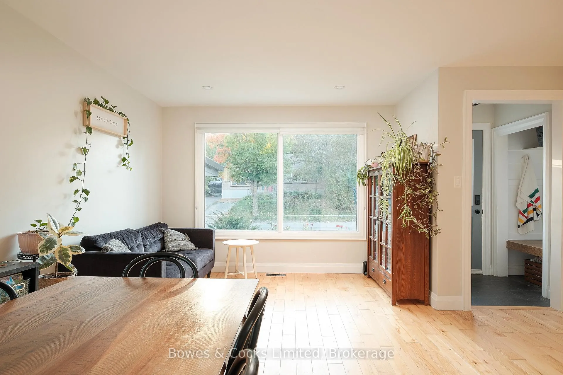 Photo 5 of 1462 Westbrook Drive, Peterborough, Monaghan Ward 2 — HOMEH