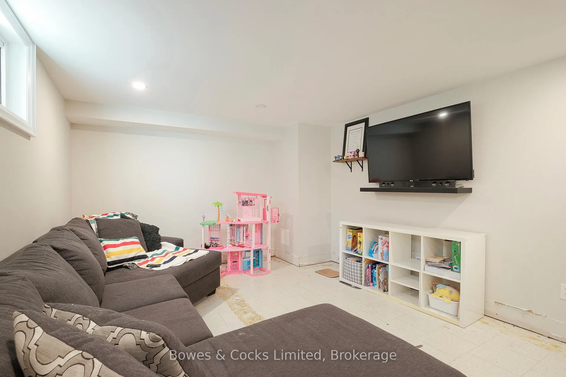 Photo 18 of 1462 Westbrook Drive, Peterborough, Monaghan Ward 2 — HOMEH