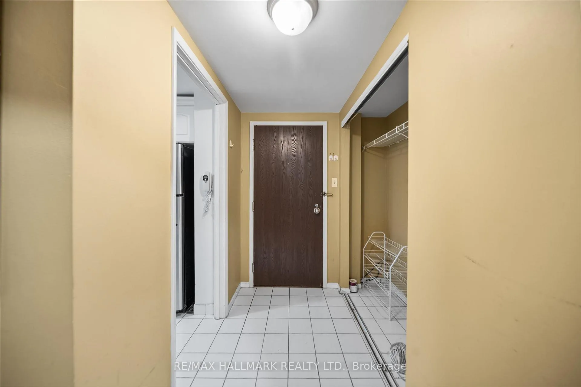 Photo 10 of Unit 703, 717 Bay Street, Toronto, Bay Street Corridor — HOMEH