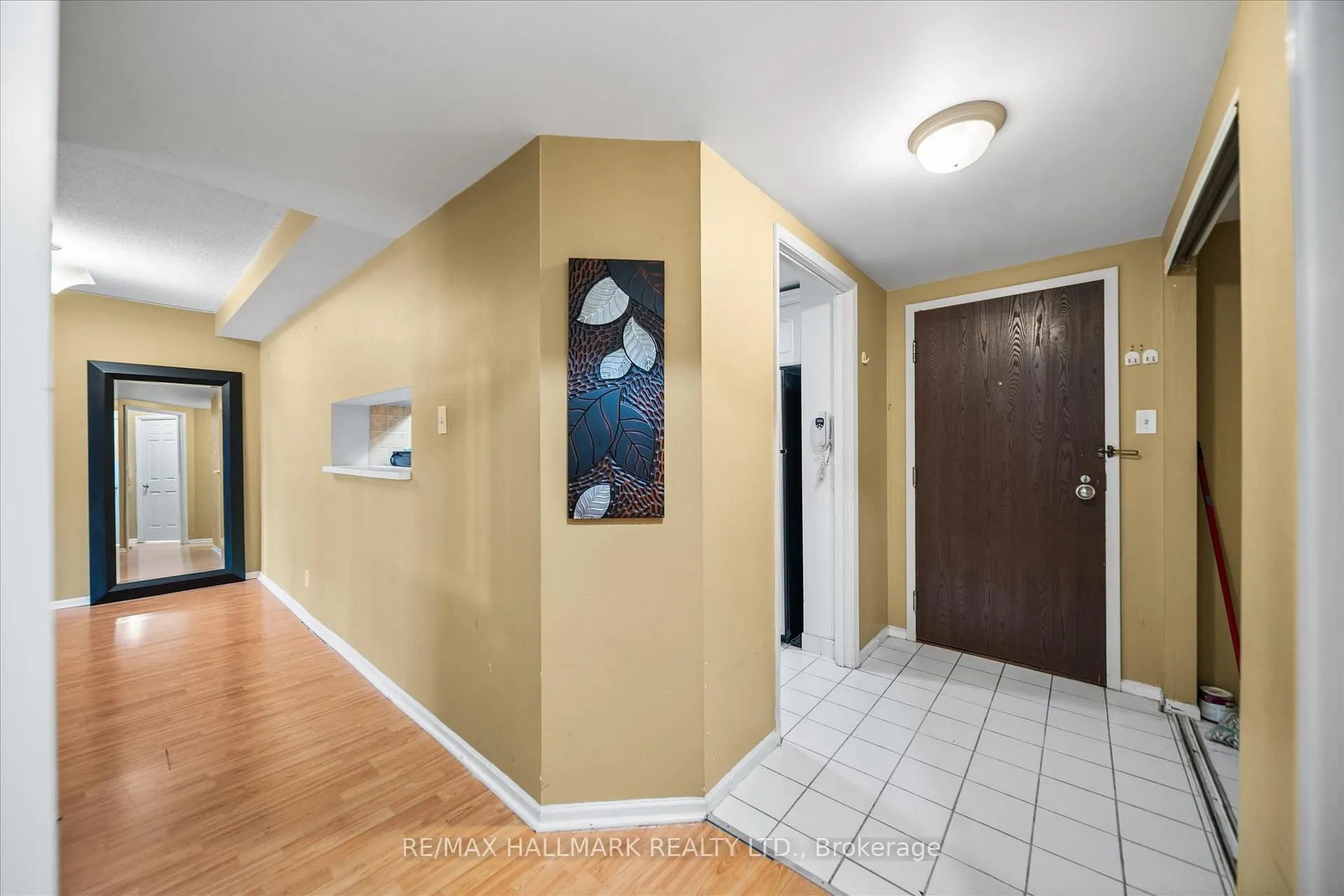 Photo 12 of Unit 703, 717 Bay Street, Toronto, Bay Street Corridor — HOMEH