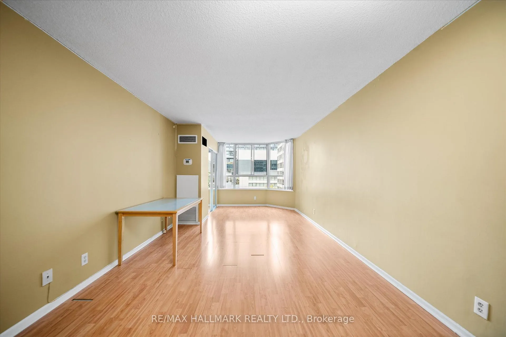 Photo 13 of Unit 703, 717 Bay Street, Toronto, Bay Street Corridor — HOMEH