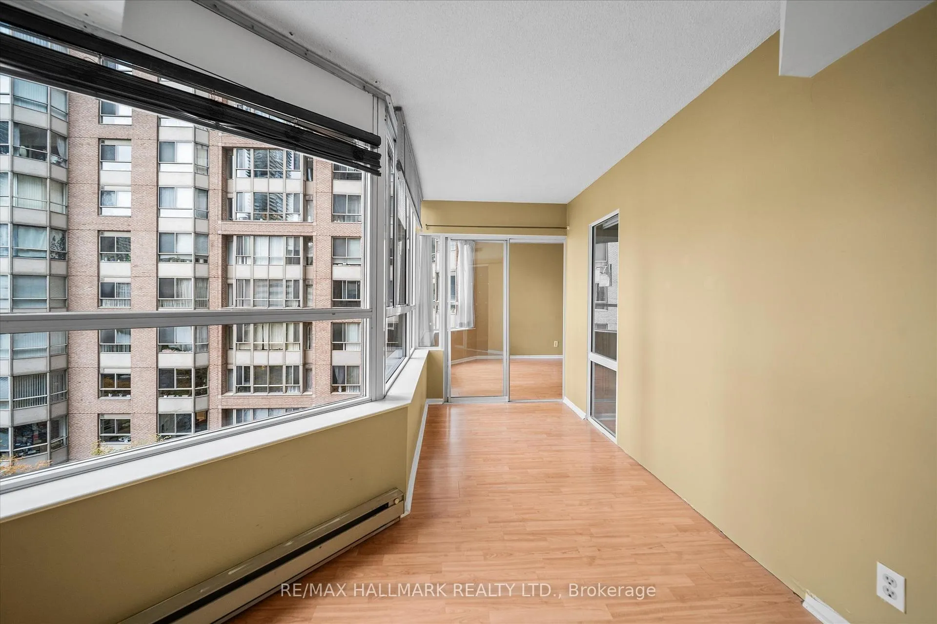 Photo 18 of Unit 703, 717 Bay Street, Toronto, Bay Street Corridor — HOMEH