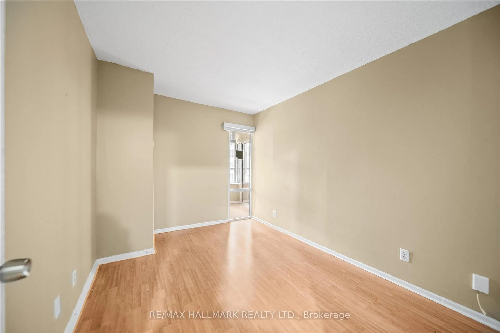 Photo 24 of Unit 703, 717 Bay Street, Toronto, Bay Street Corridor — HOMEH