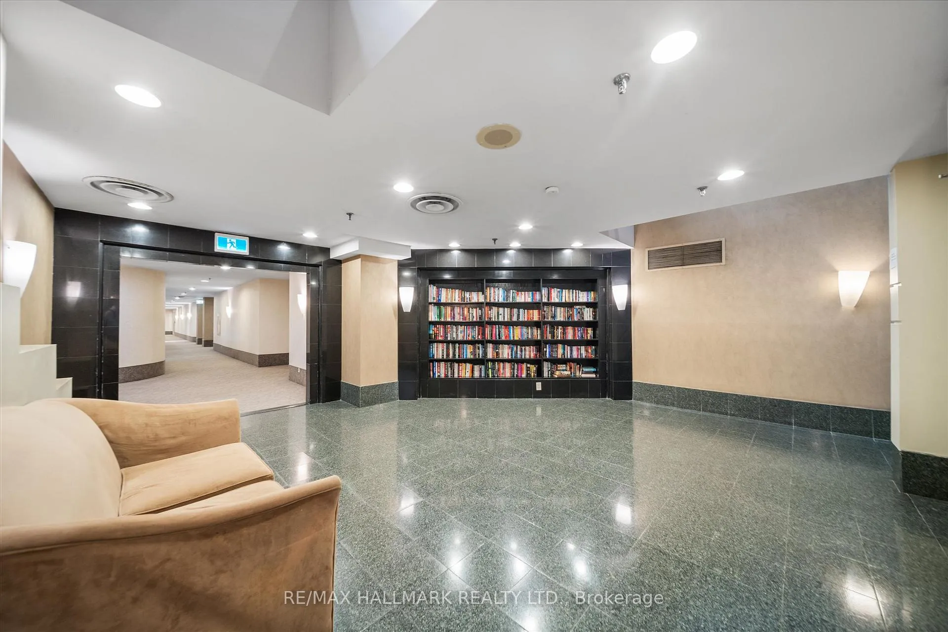 Photo 30 of Unit 703, 717 Bay Street, Toronto, Bay Street Corridor — HOMEH