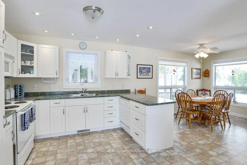 Photo 7 of 1009 Merkley Road E, Gravenhurst, Ryde — HOMEH