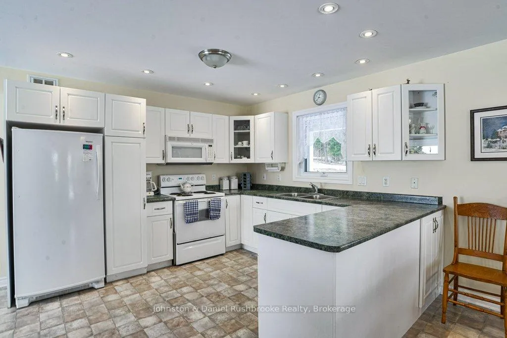 Photo 9 of 1009 Merkley Road E, Gravenhurst, Ryde — HOMEH
